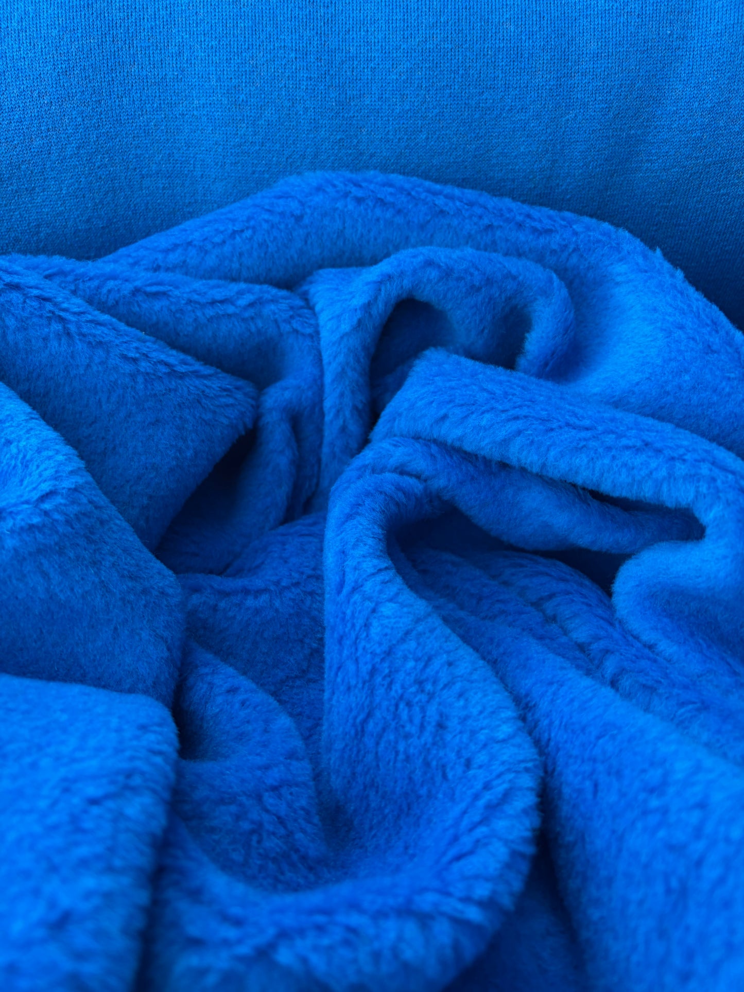 WILD WOOL 025 electric blue boiled wool