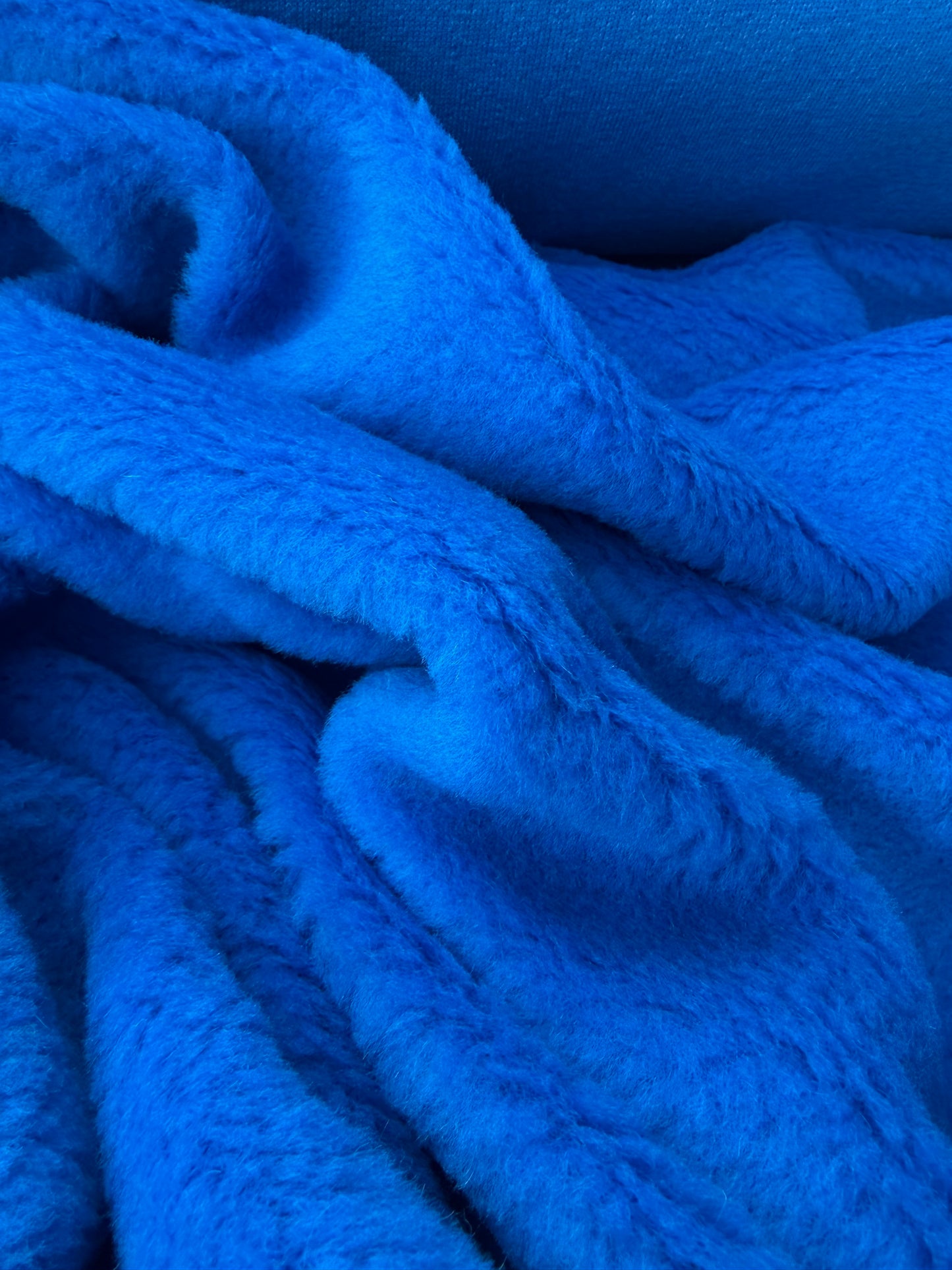 WILD WOOL 025 electric blue boiled wool