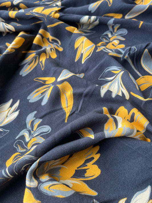ATHENA 023 viscose crêpe indigo flowers