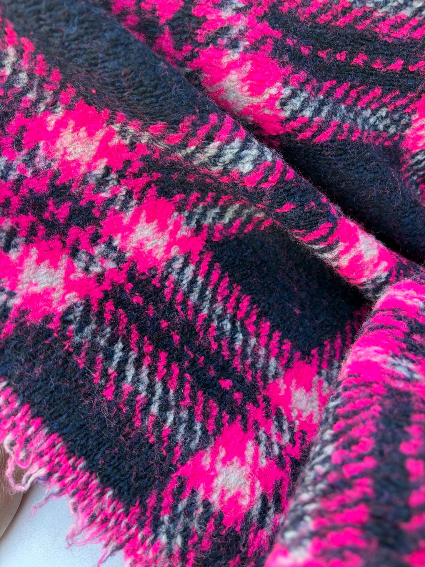 WILD WOOL 026 fuchsia/navy checkered heavy boiled wool
