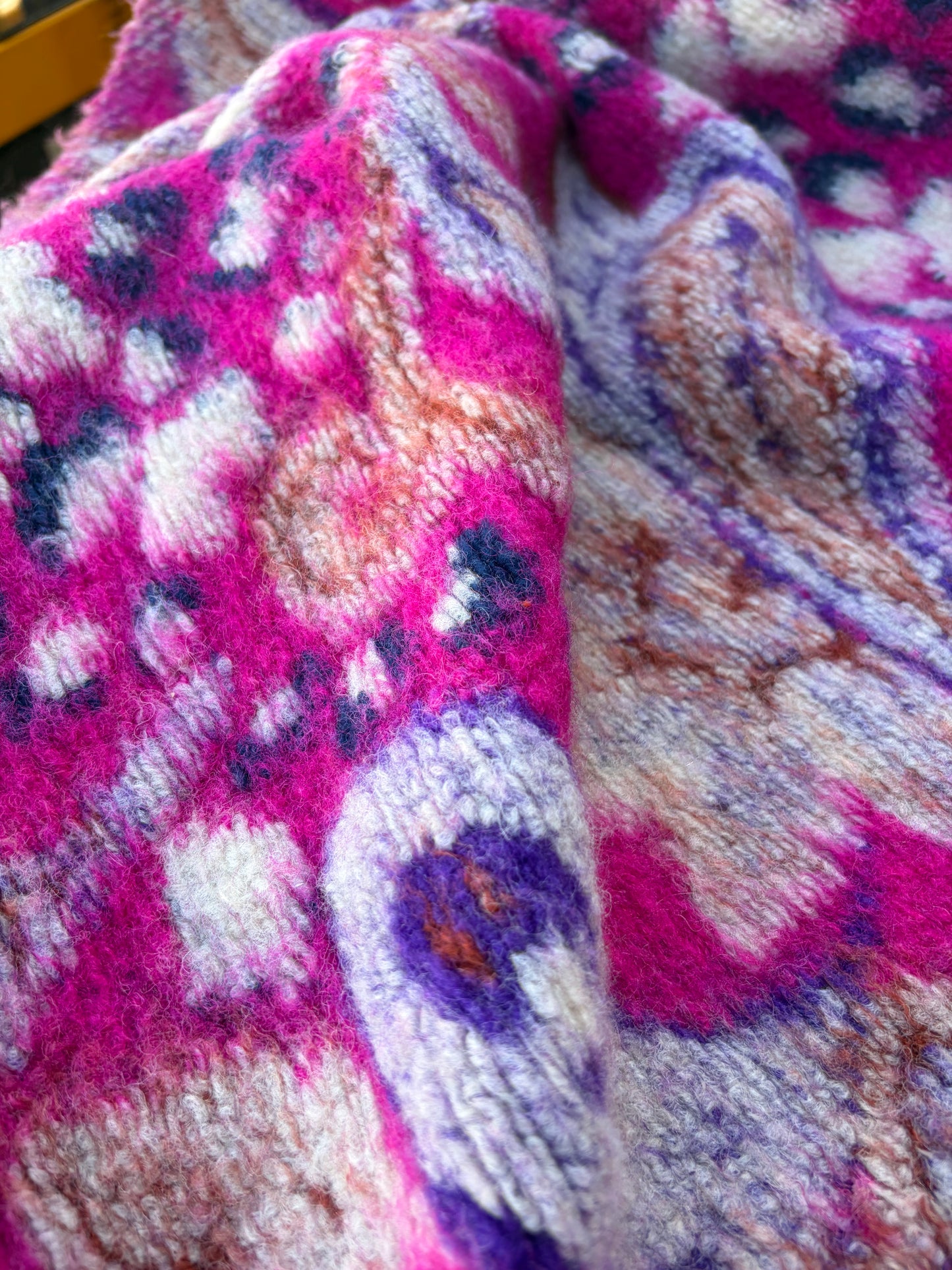 WILD WOOL 027 fuchsia cashemere heavy boiled wool