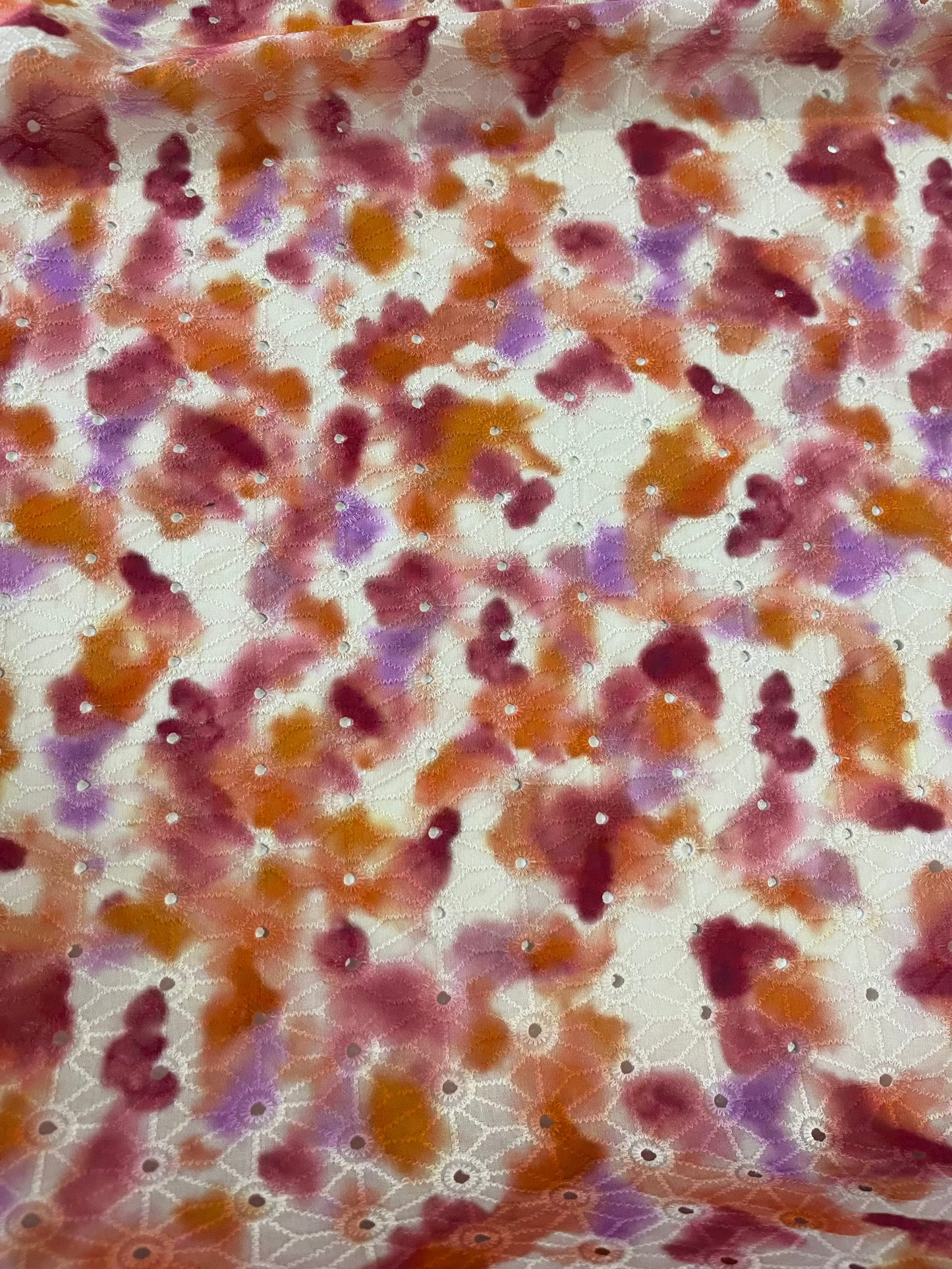 XII 027 broderie anglaise tie dye pink