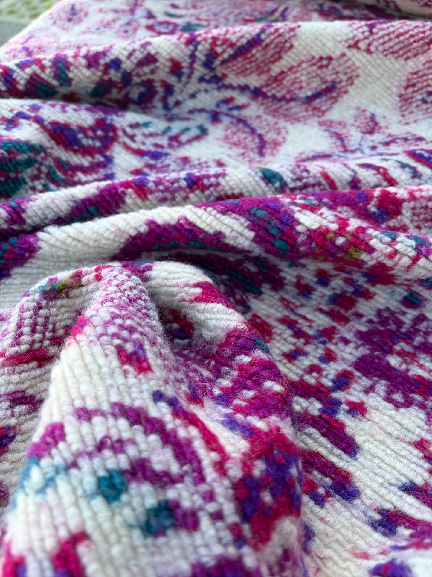 WILD WOOL 028 ecru/mauve/fuchsia cashemere heavy boiled wool