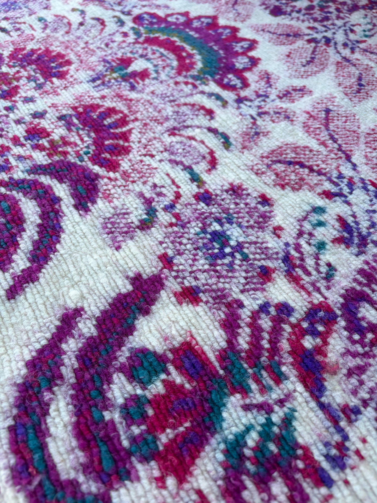 WILD WOOL 028 ecru/mauve/fuchsia cashemere heavy boiled wool