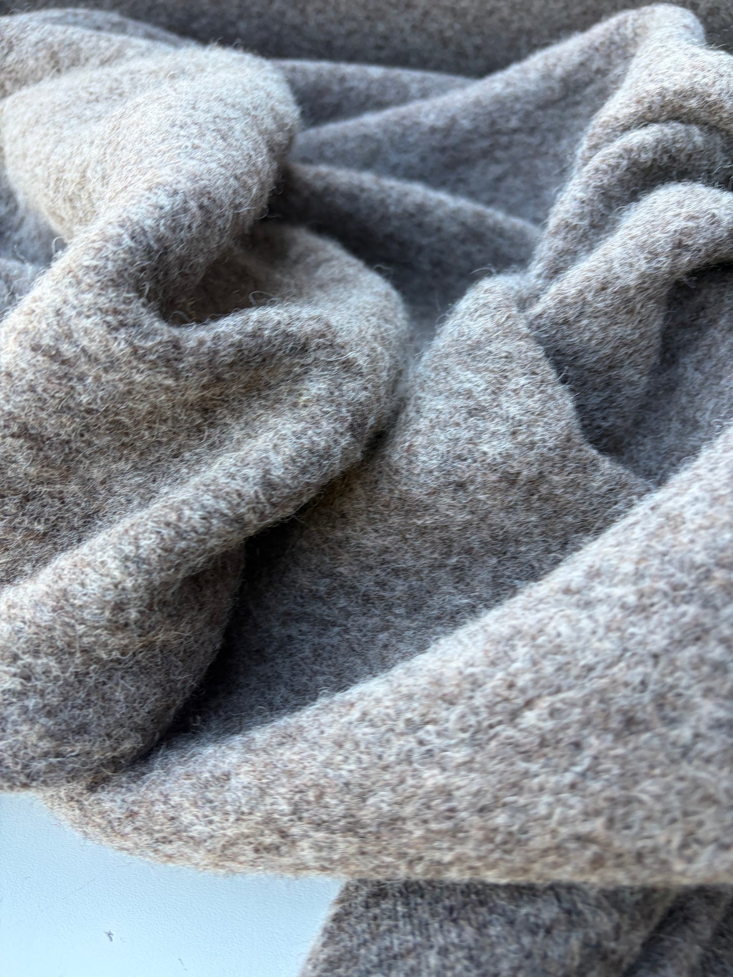 WILD WOOL 030 dark brown boiled wool