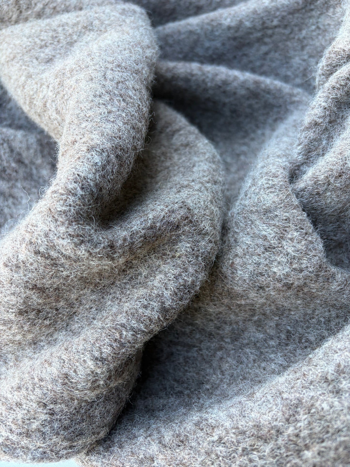 WILD WOOL 030 dark brown boiled wool