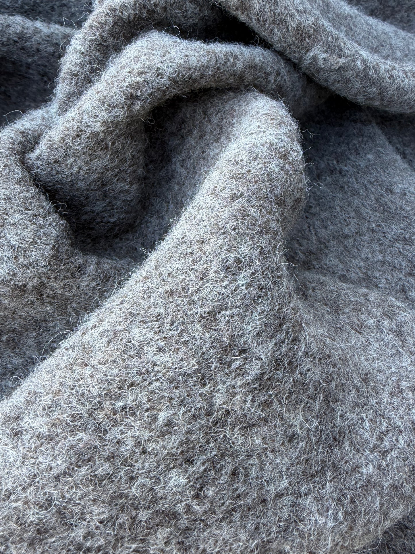WILD WOOL 030 dark brown boiled wool