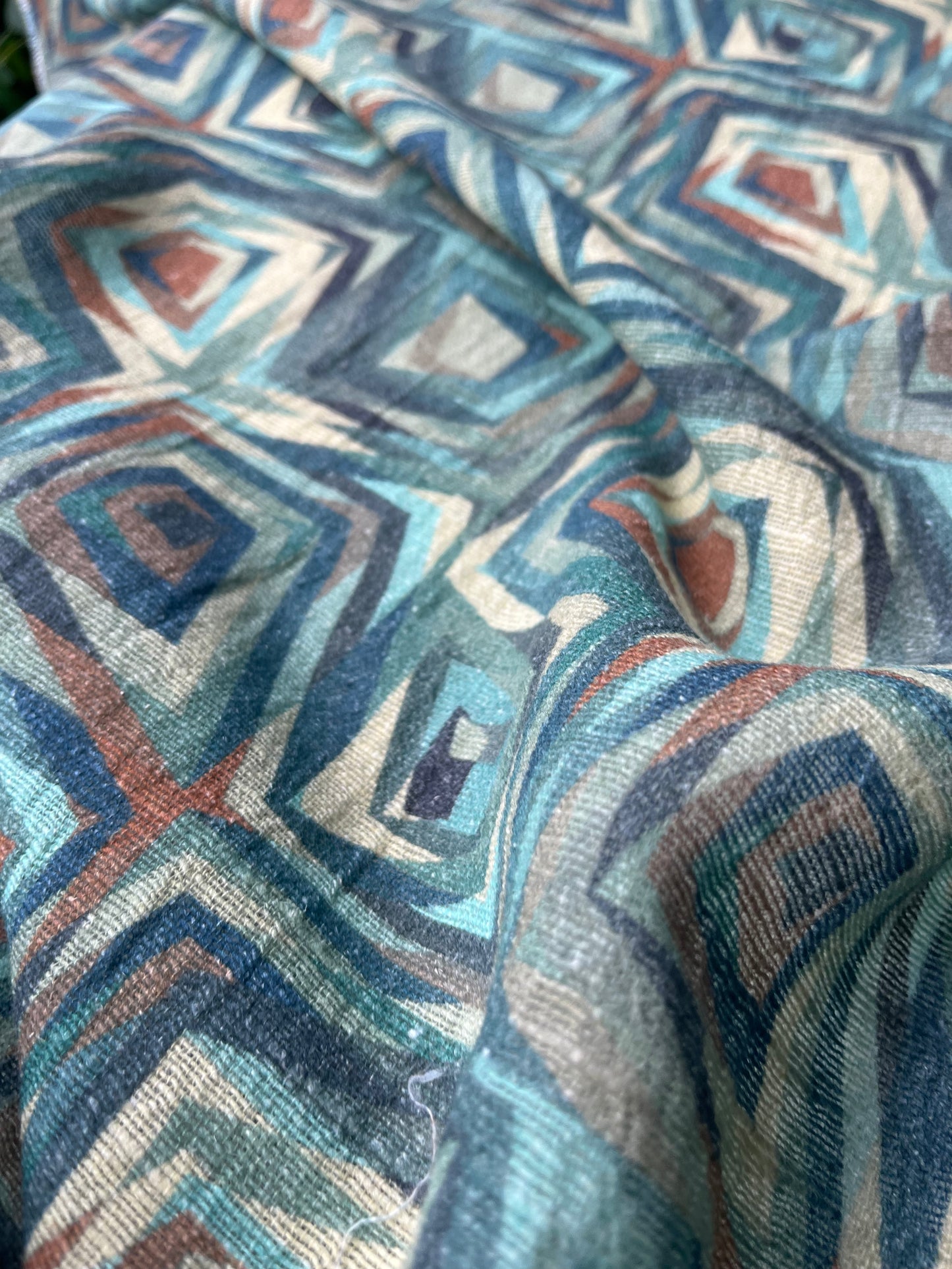 ATHENA 029 gauze crinckle linen geometrical illusion