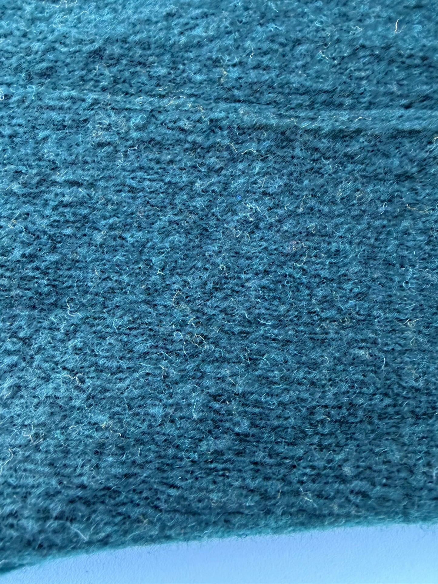 WILD WOOL 032 dark green boiled wool