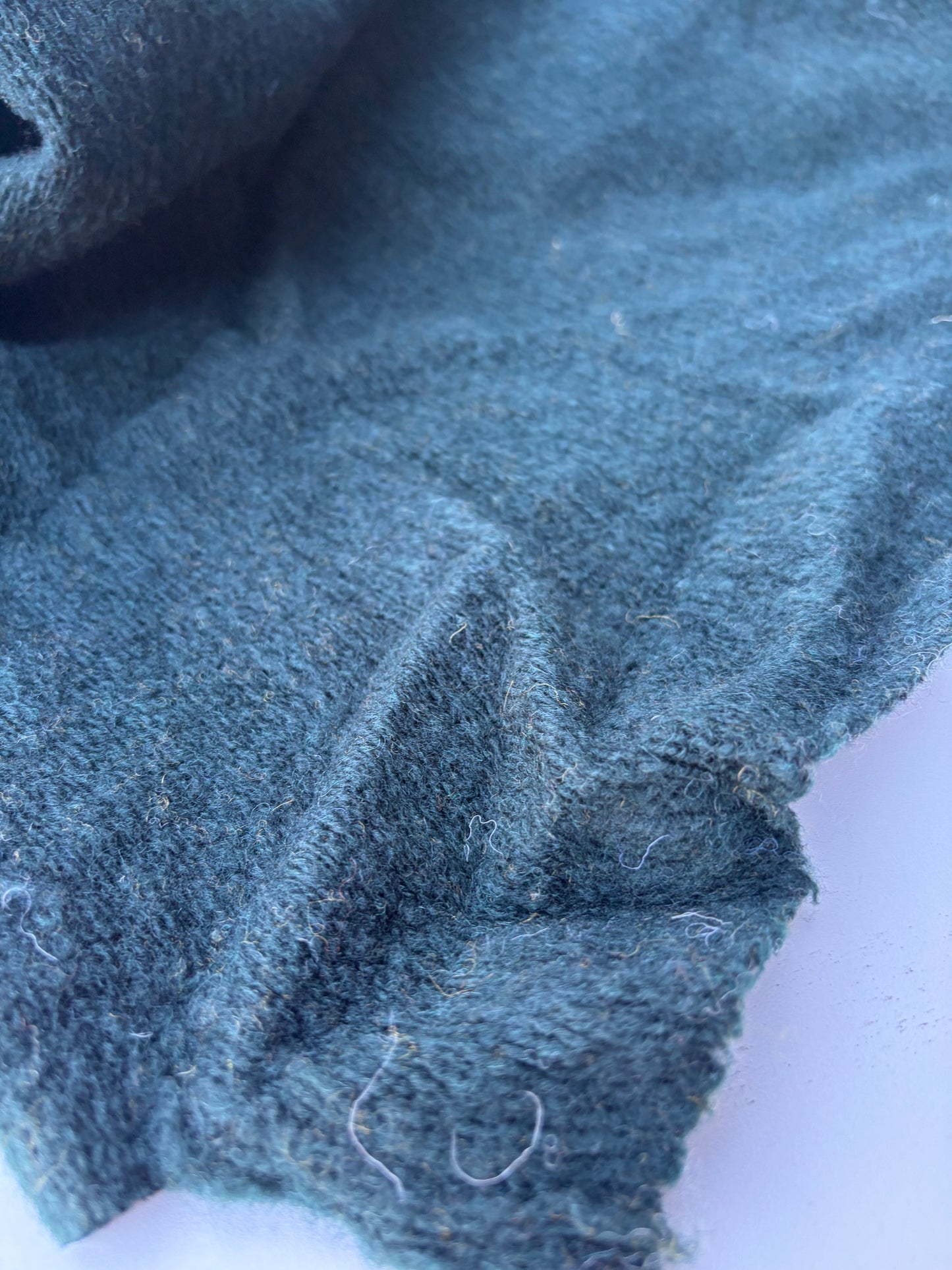 WILD WOOL 032 dark green boiled wool