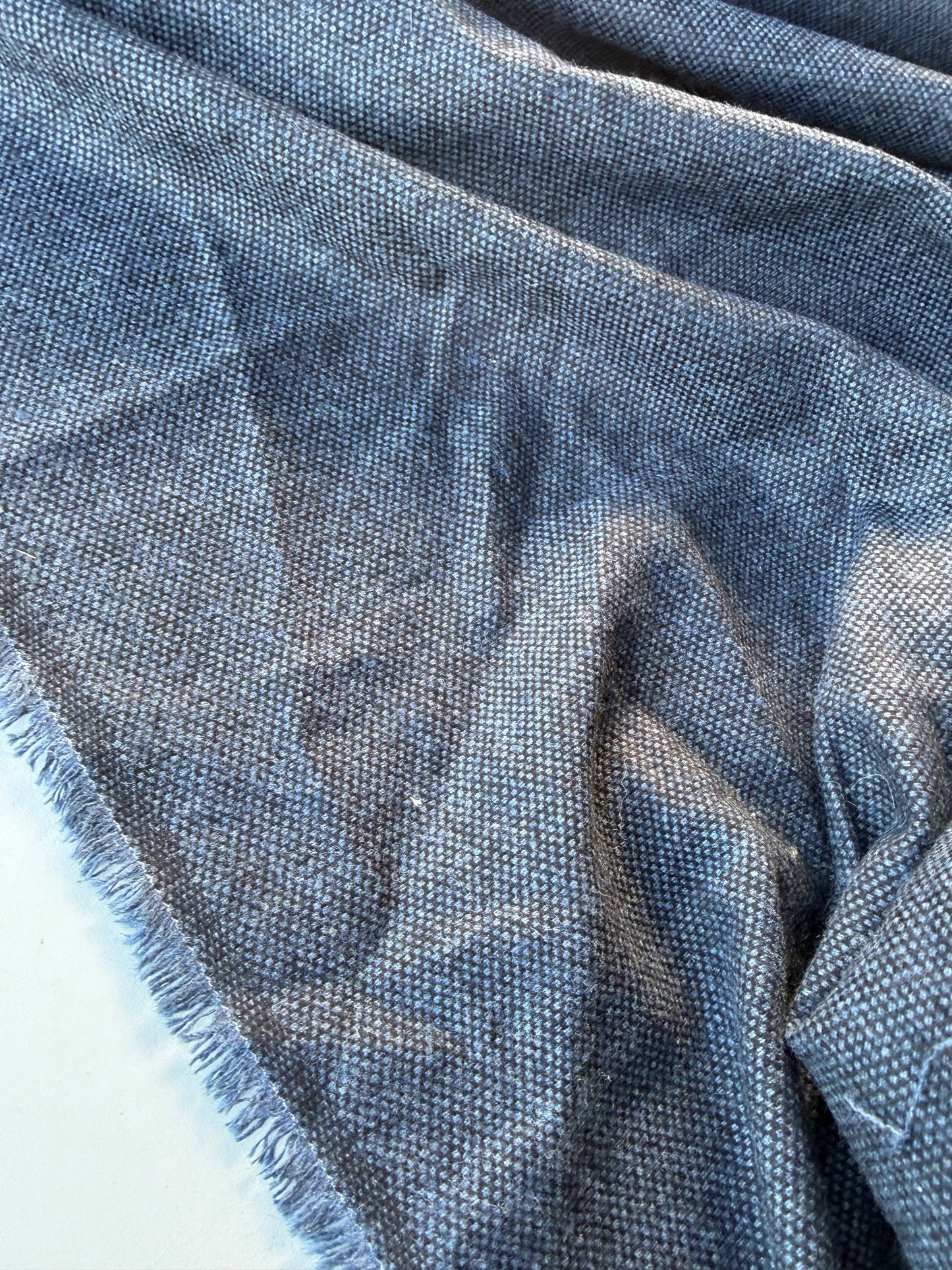 HARVEST SEASON 011 indigo/navy coloured shetland wool tweed