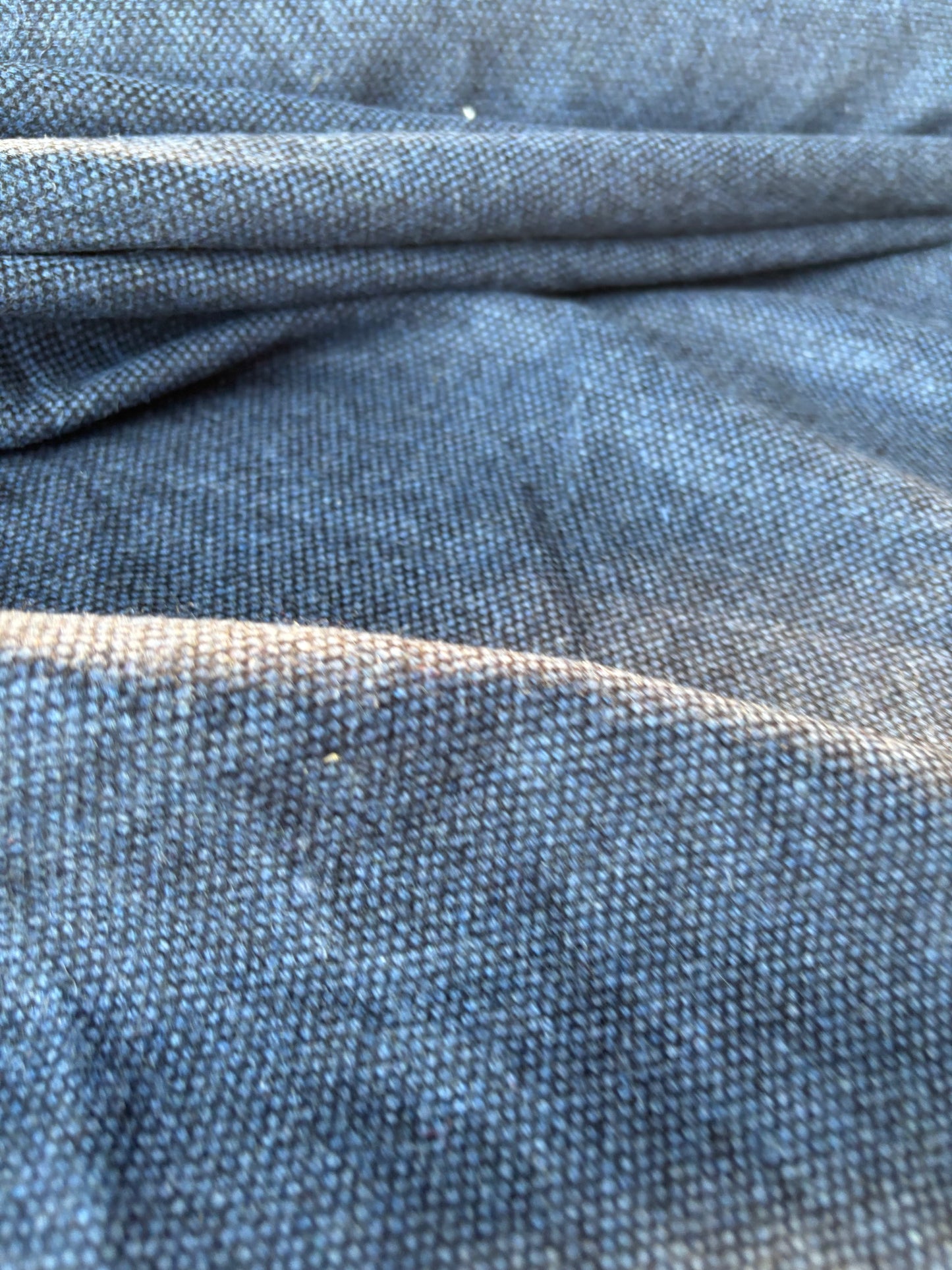 HARVEST SEASON 011 indigo/navy coloured shetland wool tweed
