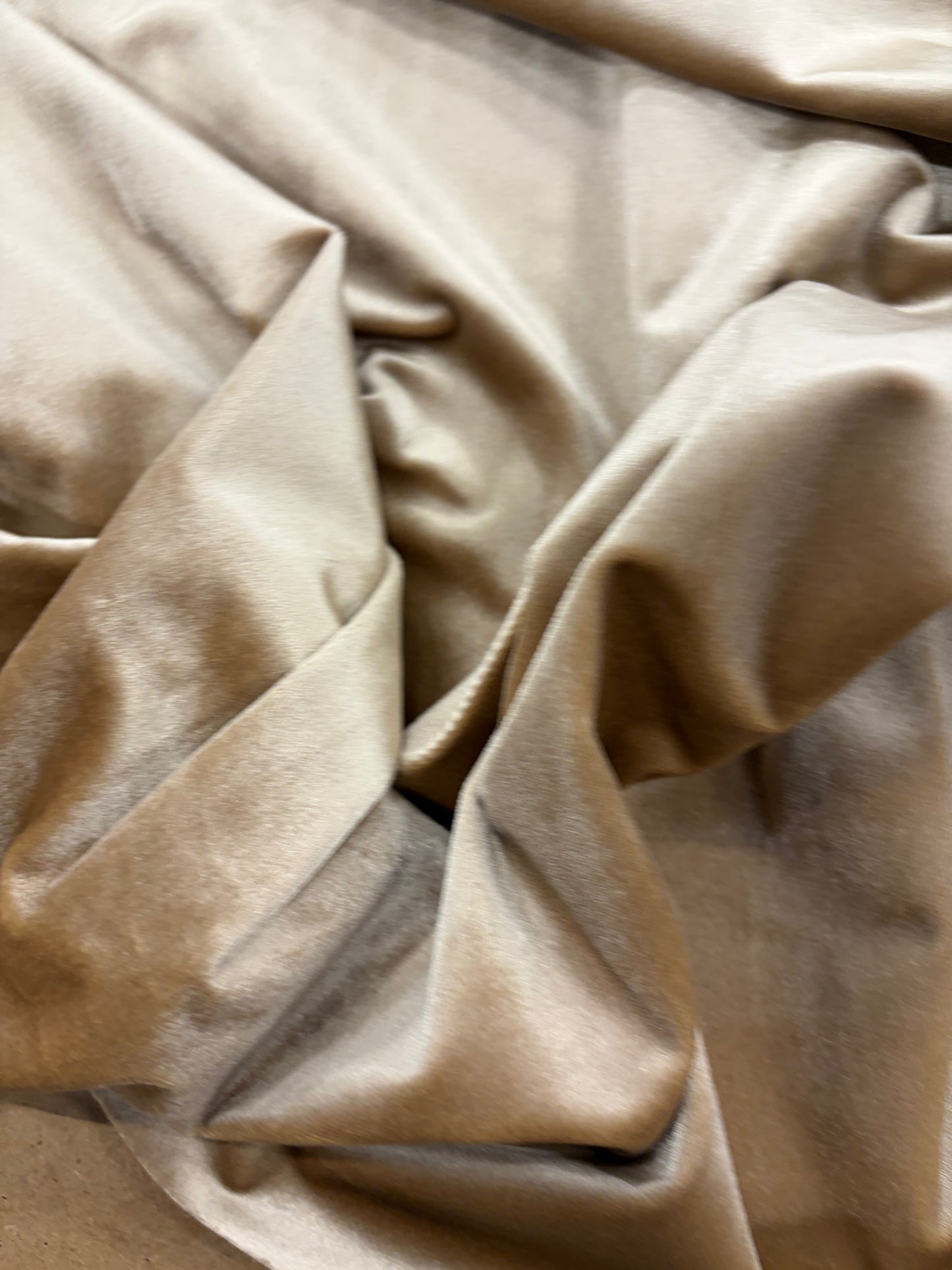 WONKA 011  jersey velvet camel