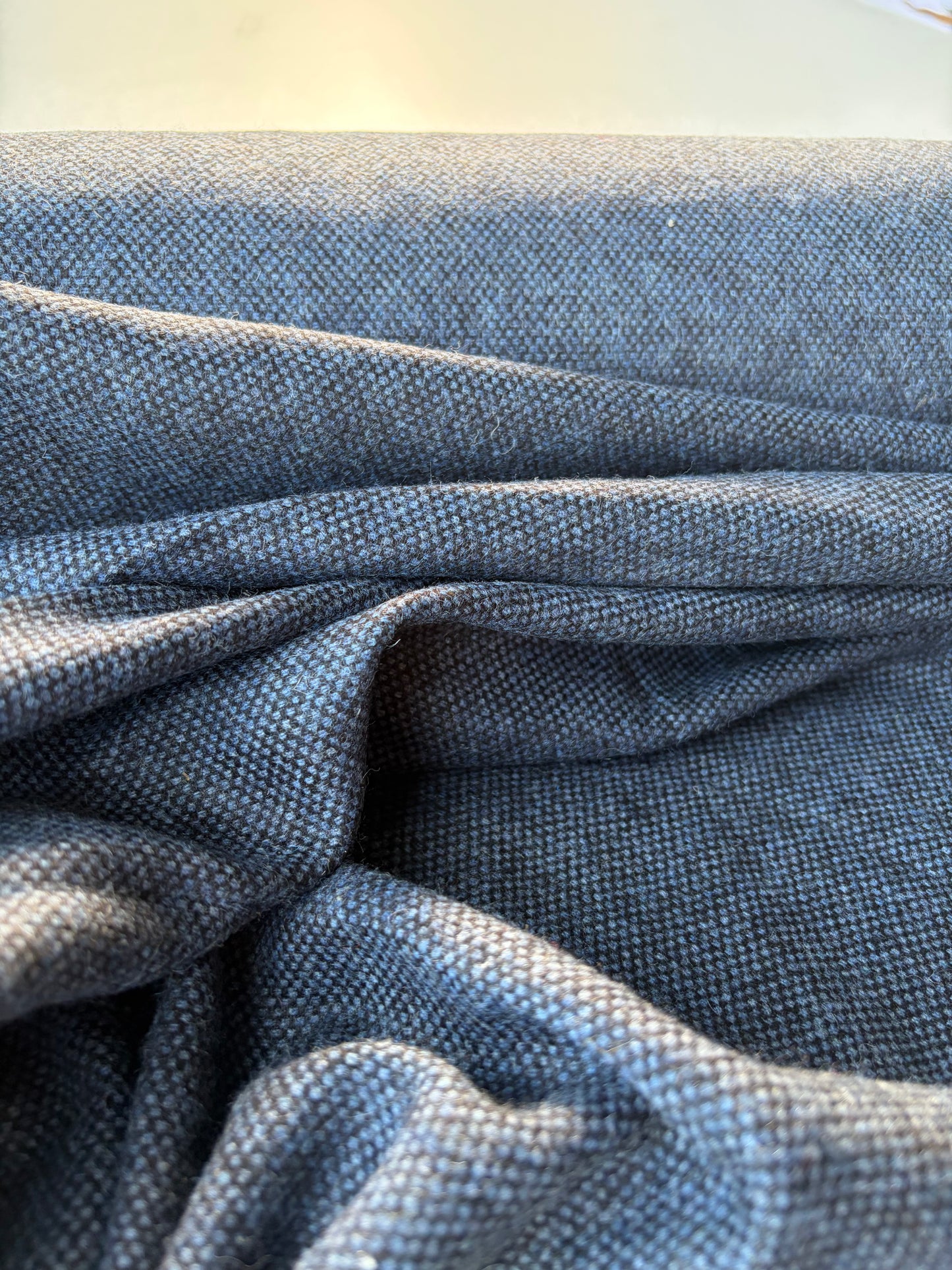 HARVEST SEASON 011 indigo/navy coloured shetland wool tweed