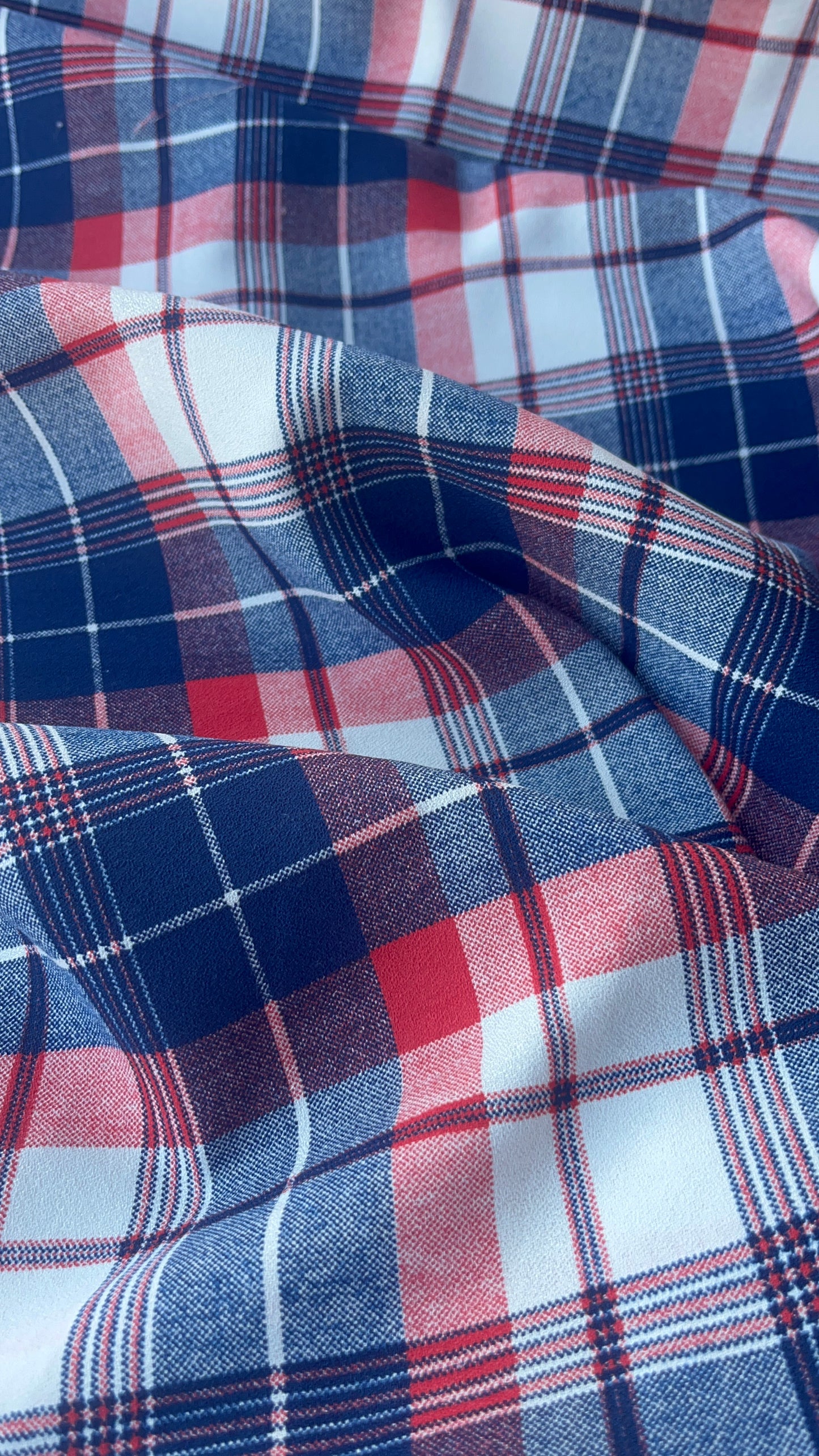 JOSEPHA 004 viscose crêpe navy/red checks