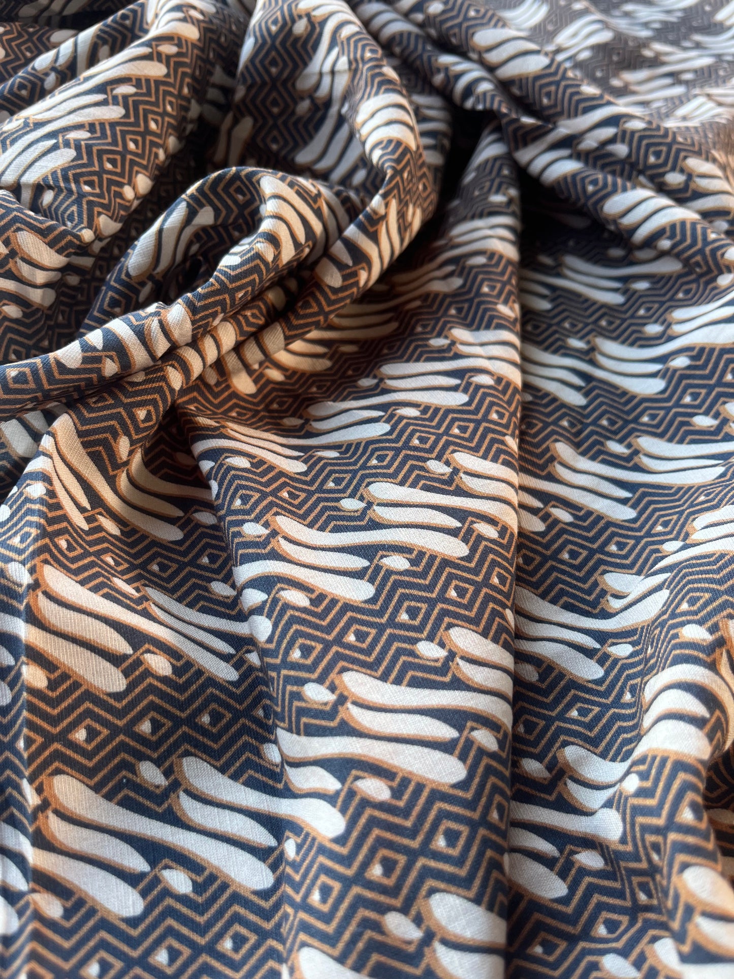 ATHENA 043 slub viscose linen africal geometrical print