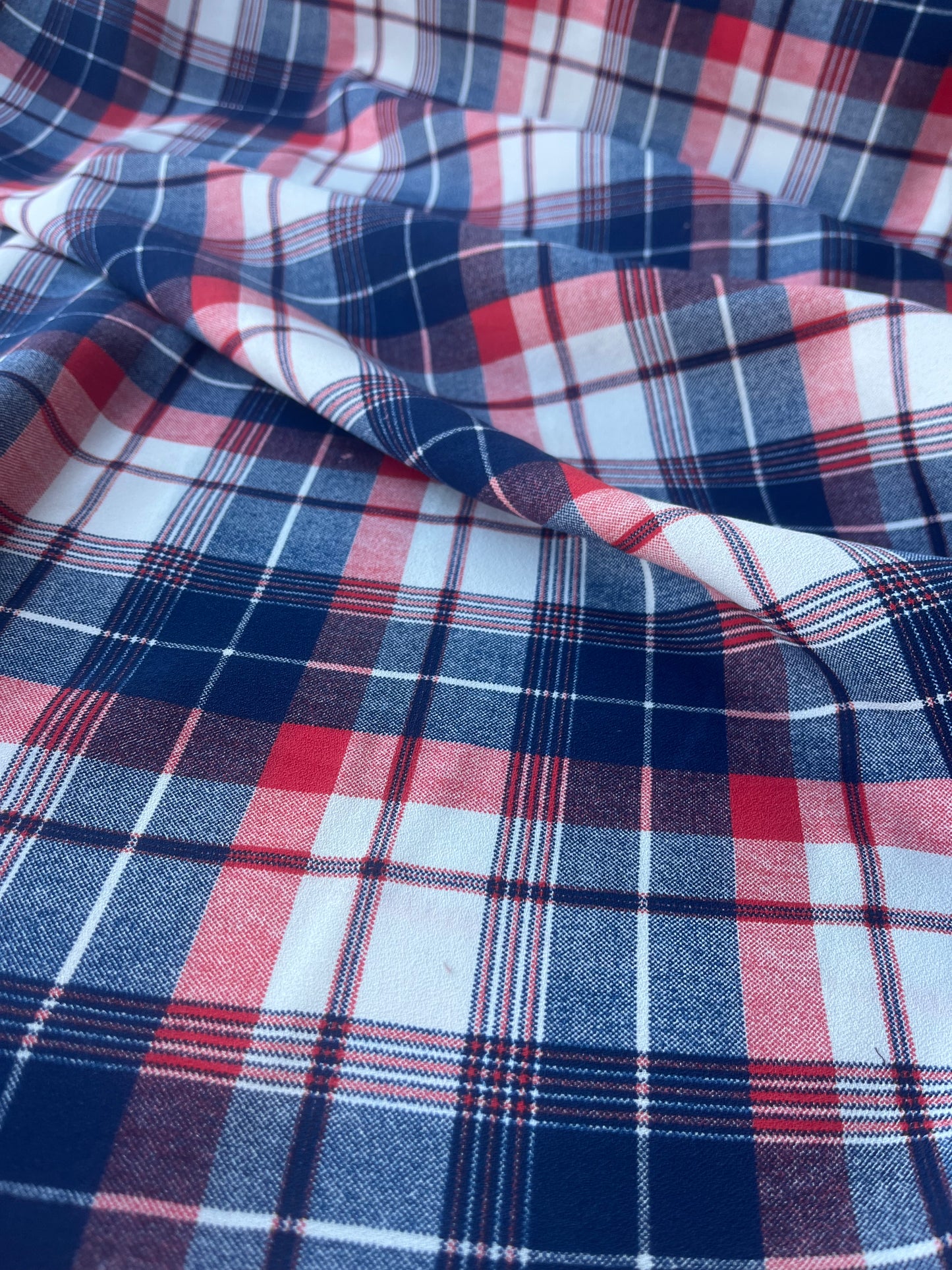 JOSEPHA 004 viscose crêpe navy/red checks