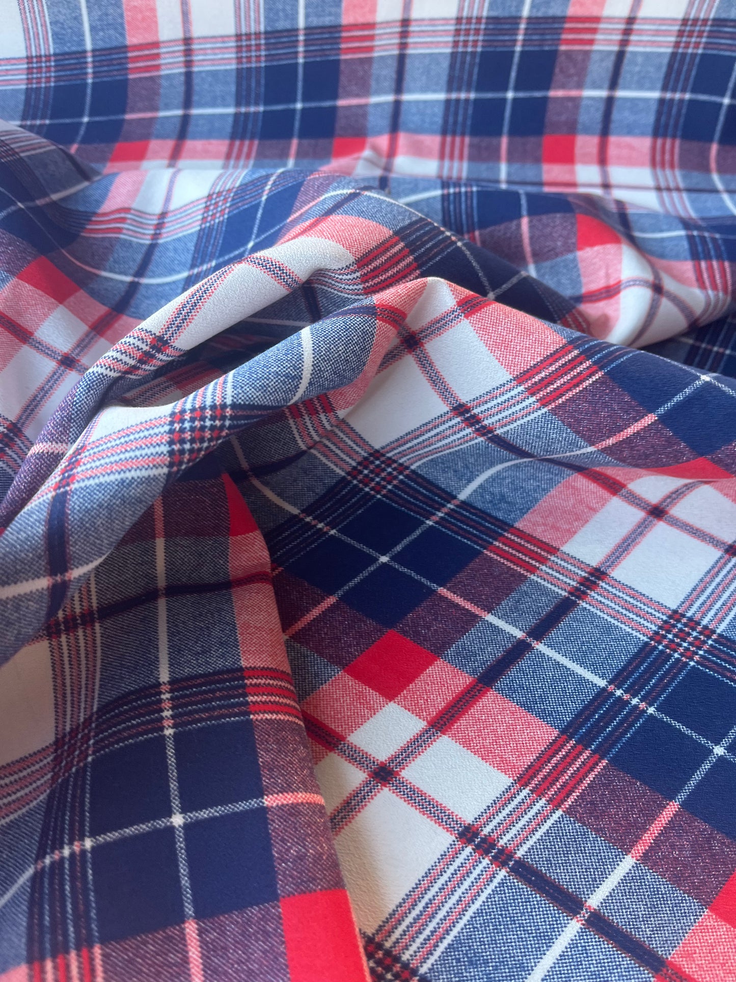 JOSEPHA 004 viscose crêpe navy/red checks