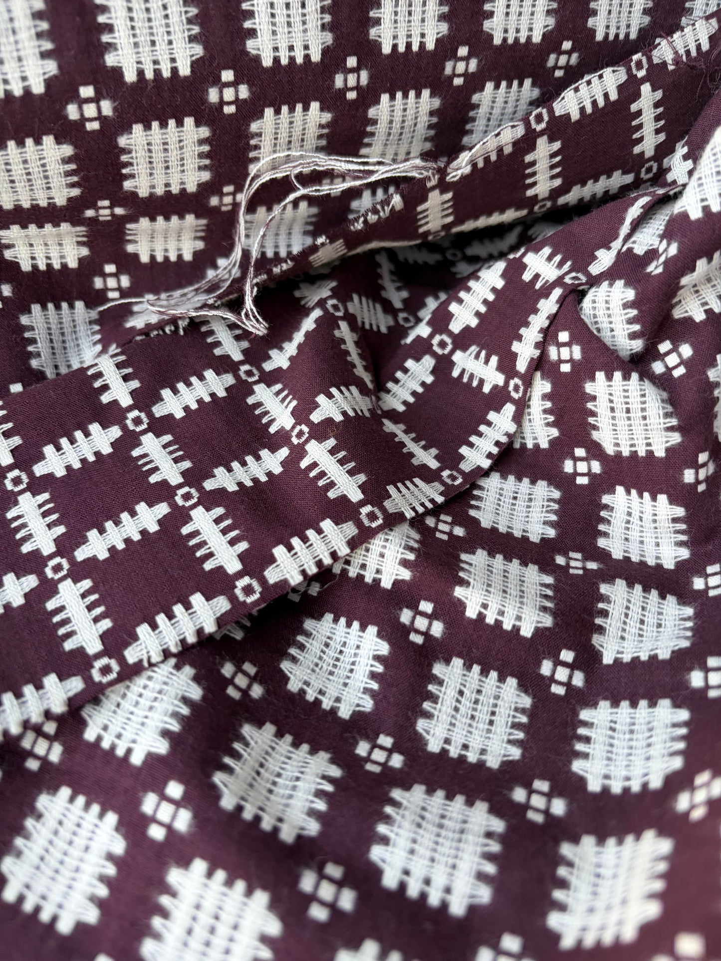 HARVEST SEASON 016 aubergine cotton jacquard