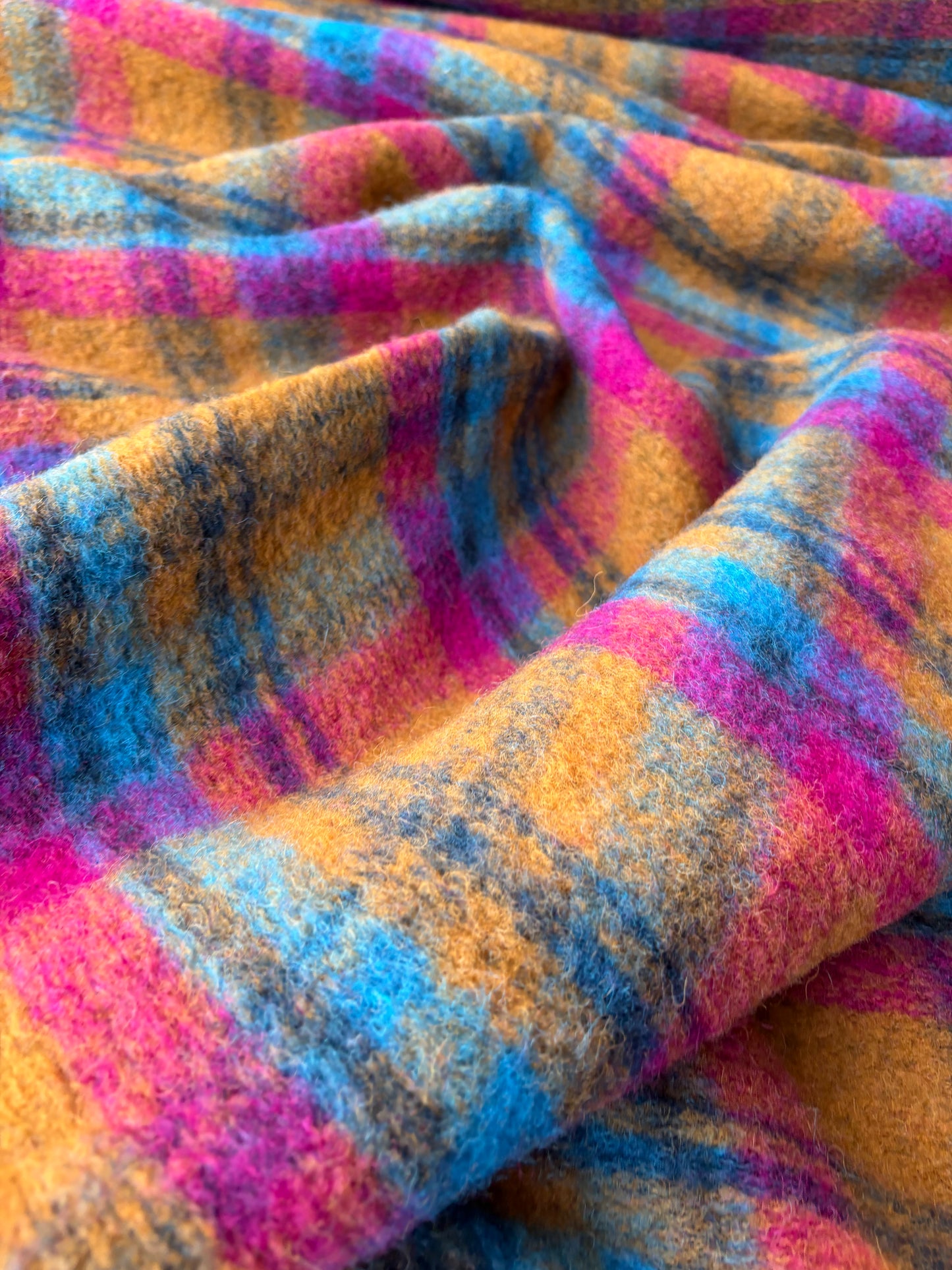 HARVEST SEASON 019 checkered  boiled wool