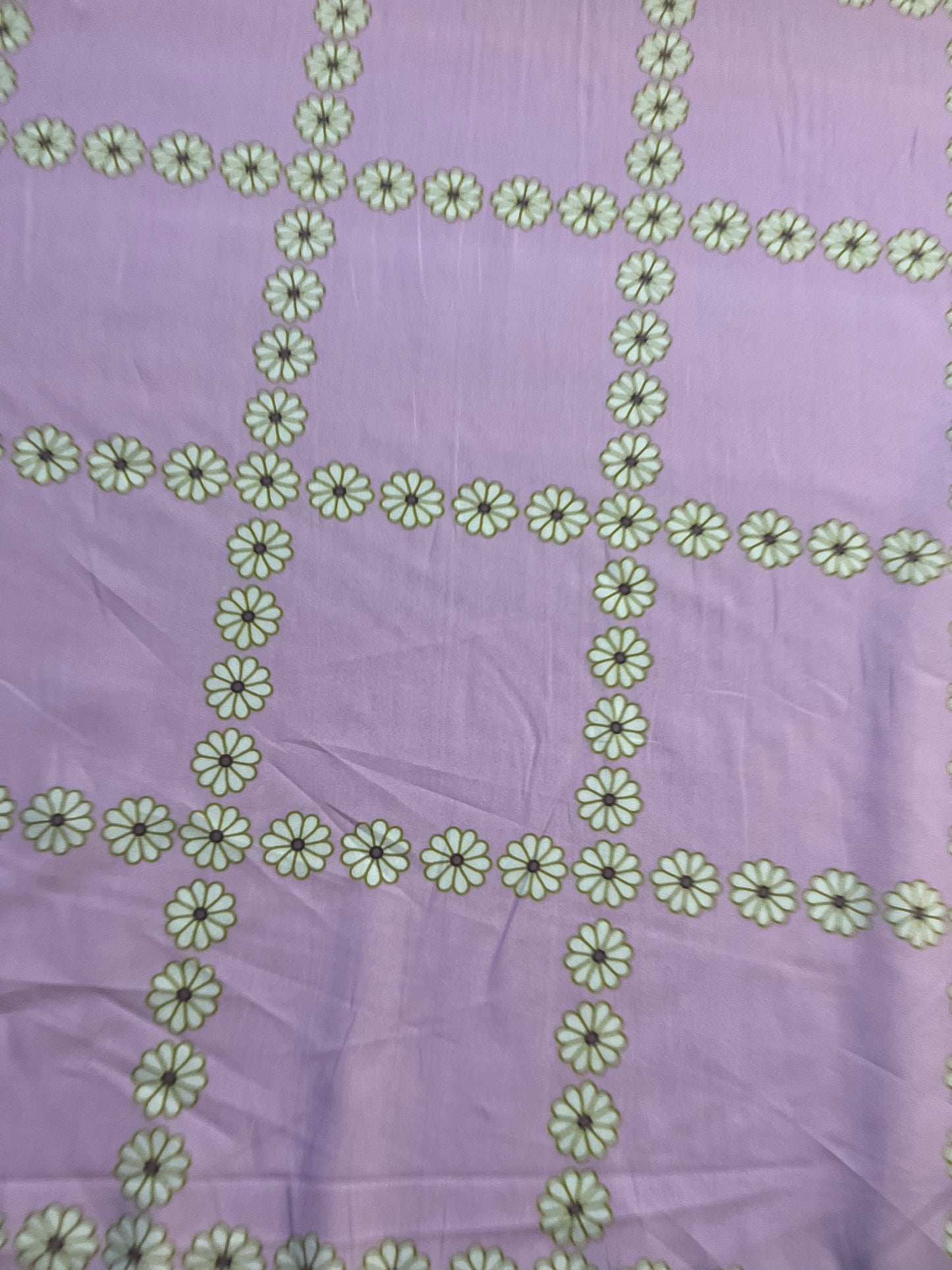 XII 061 cotton poplin lilac daffodils