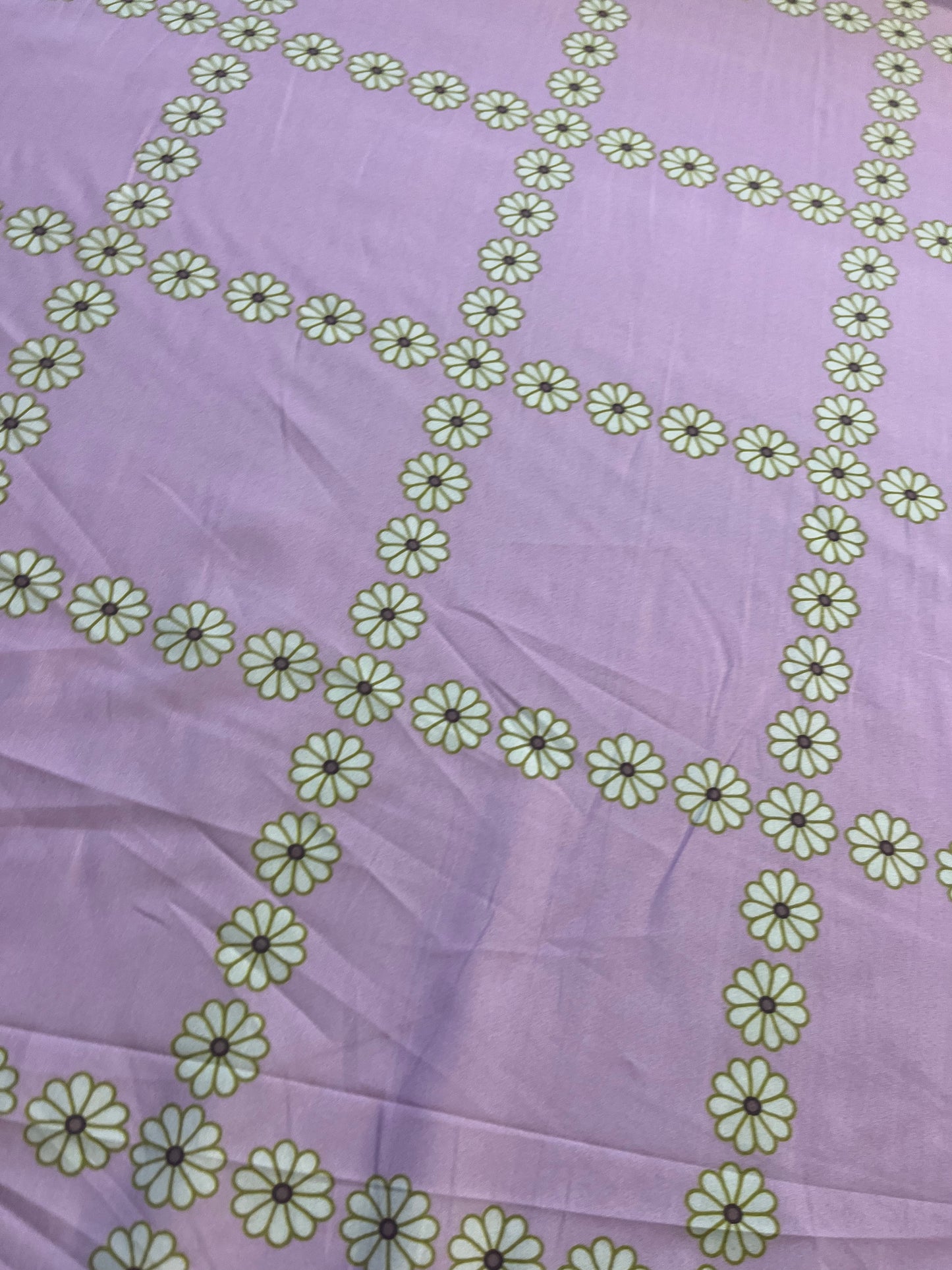 XII 061 cotton poplin lilac daffodils