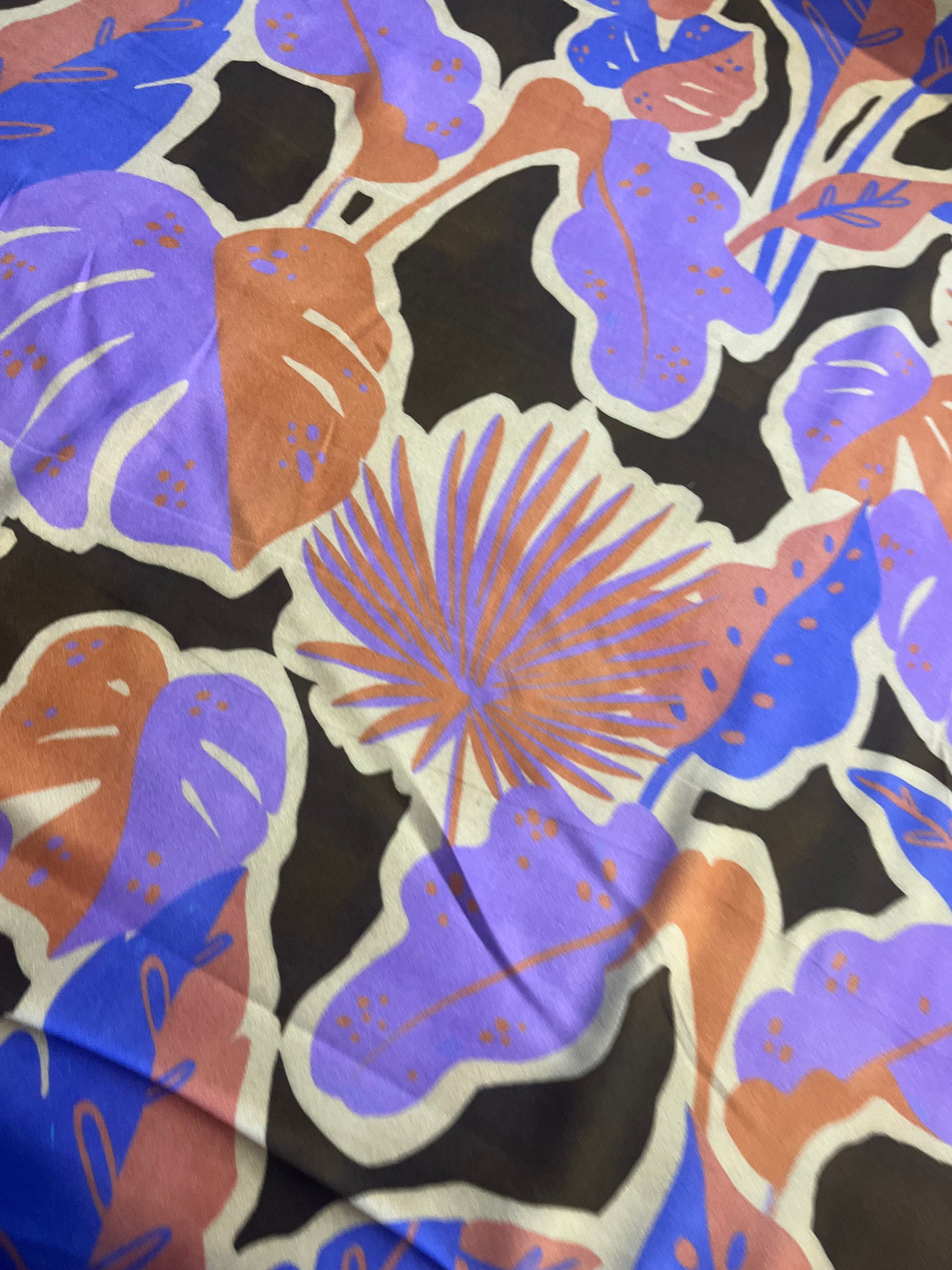 XII 062 satin viscose jungle print lilac/pink/brown