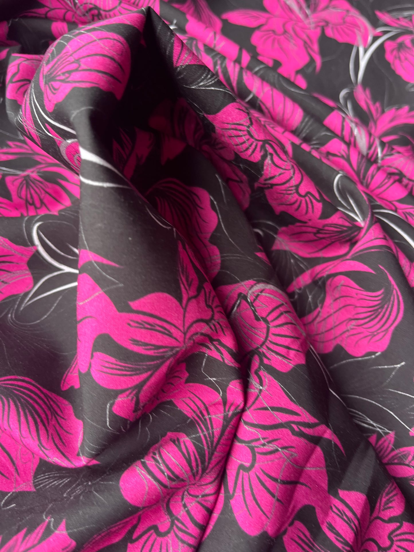 JUNO 021 cotton voile fuchsia/black flowers