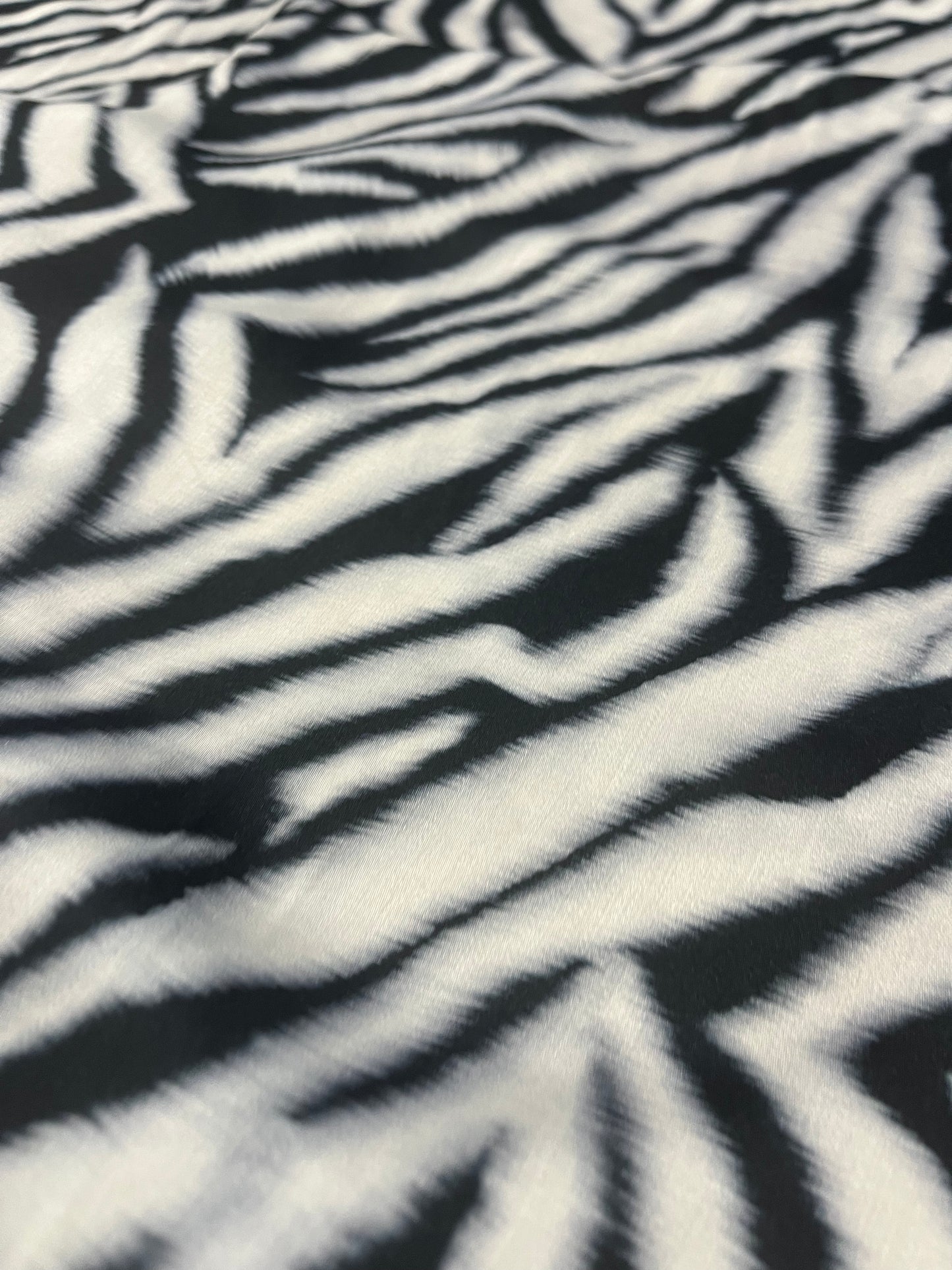 A01 Simonetta 155 viscose animalier