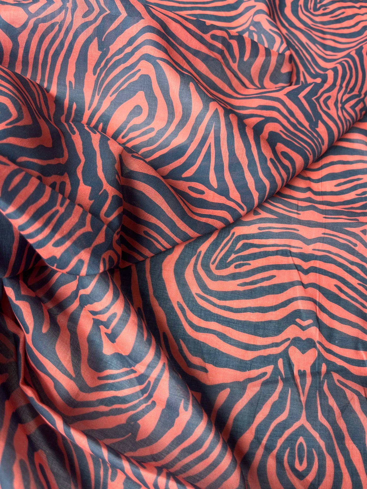 JUNO 024 cotton voile zebra blue/salmon