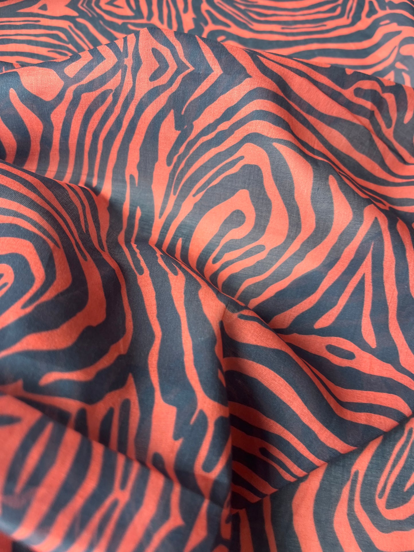 JUNO 024 cotton voile zebra blue/salmon