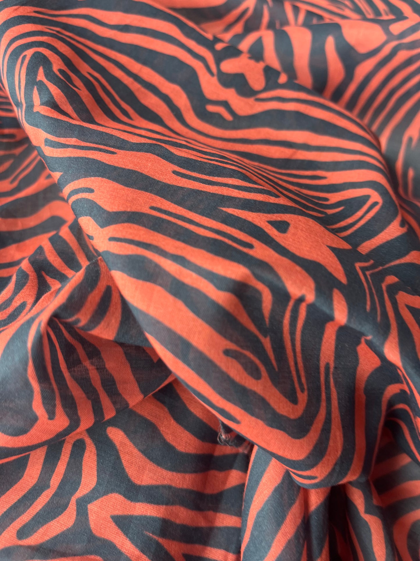 JUNO 024 cotton voile zebra blue/salmon