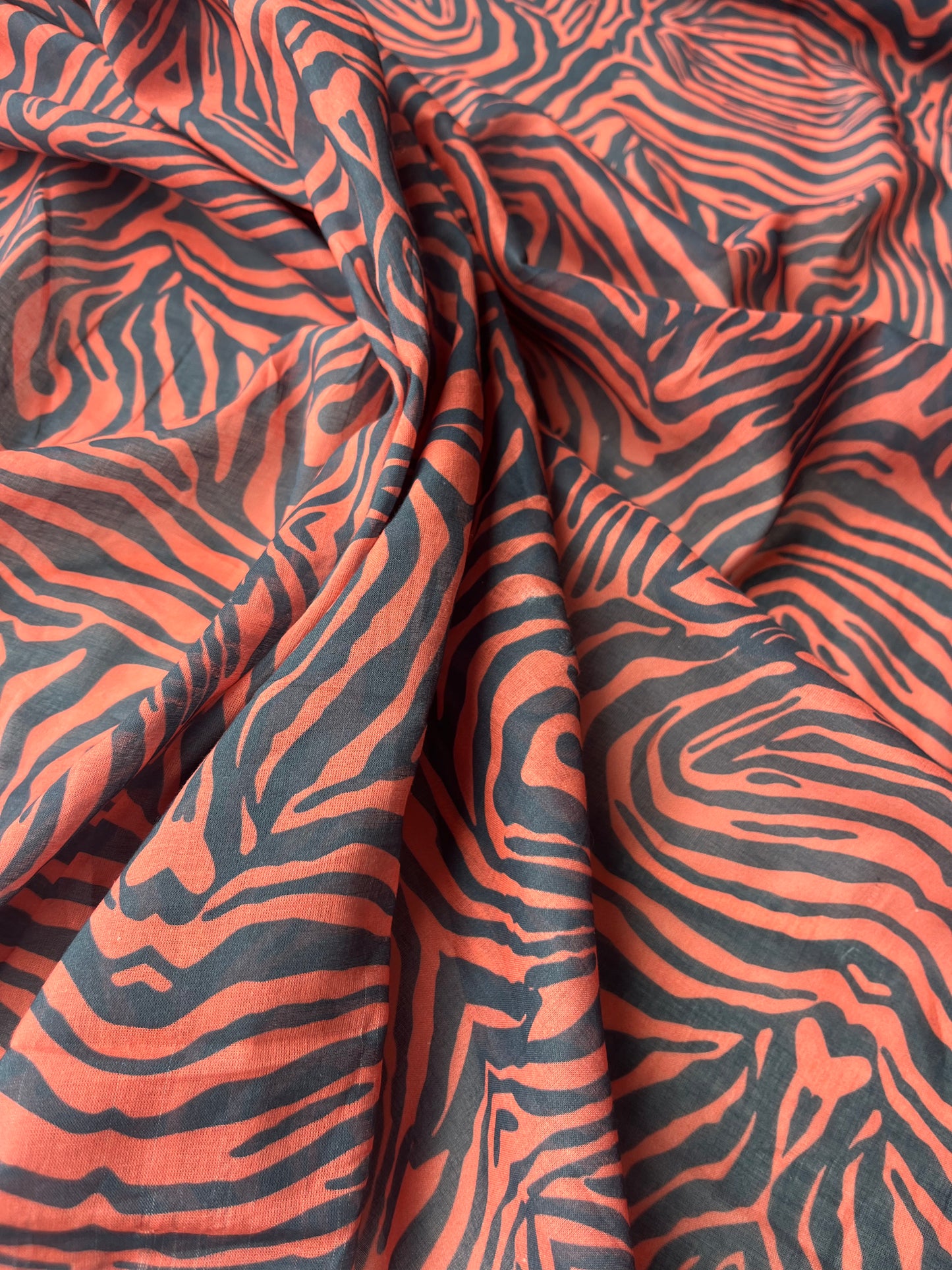 JUNO 024 cotton voile zebra blue/salmon