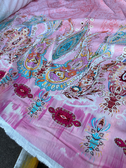 AXEL 005 pink double border cashemere print viscose crêpe