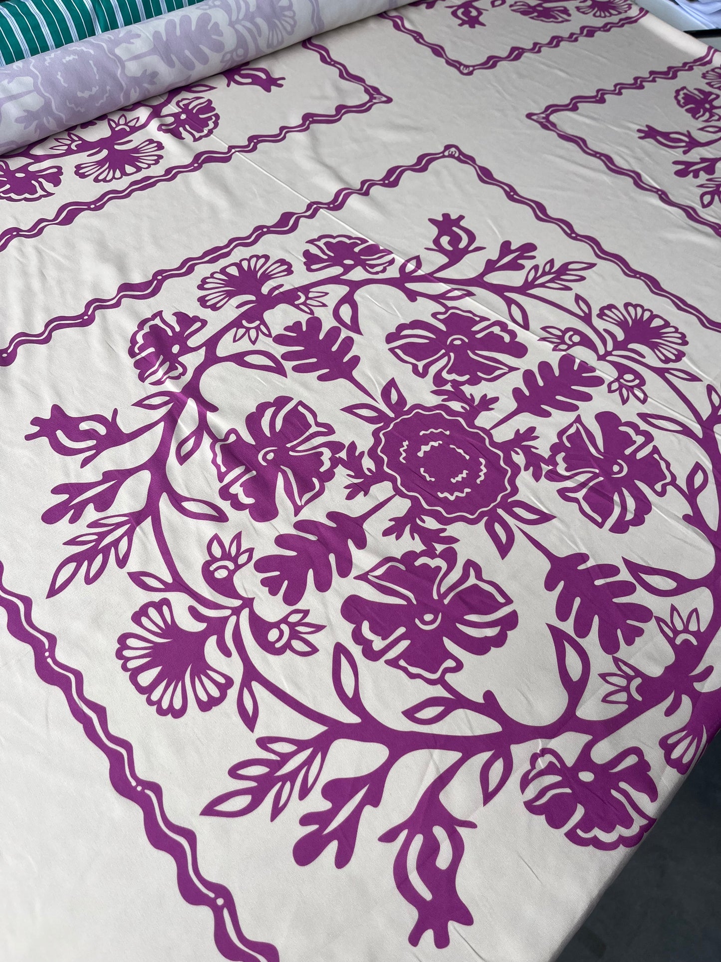 JUNO 028 silky stin floral tiles