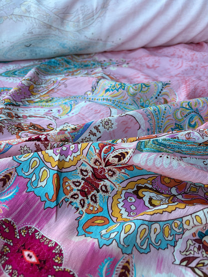 AXEL 005 pink double border cashemere print viscose crêpe