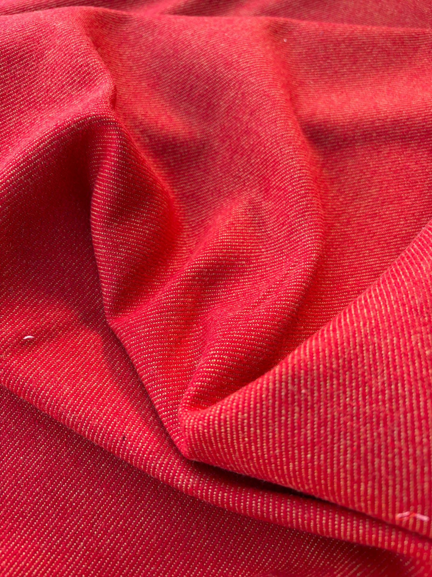 AXEL 010 red wool jeans