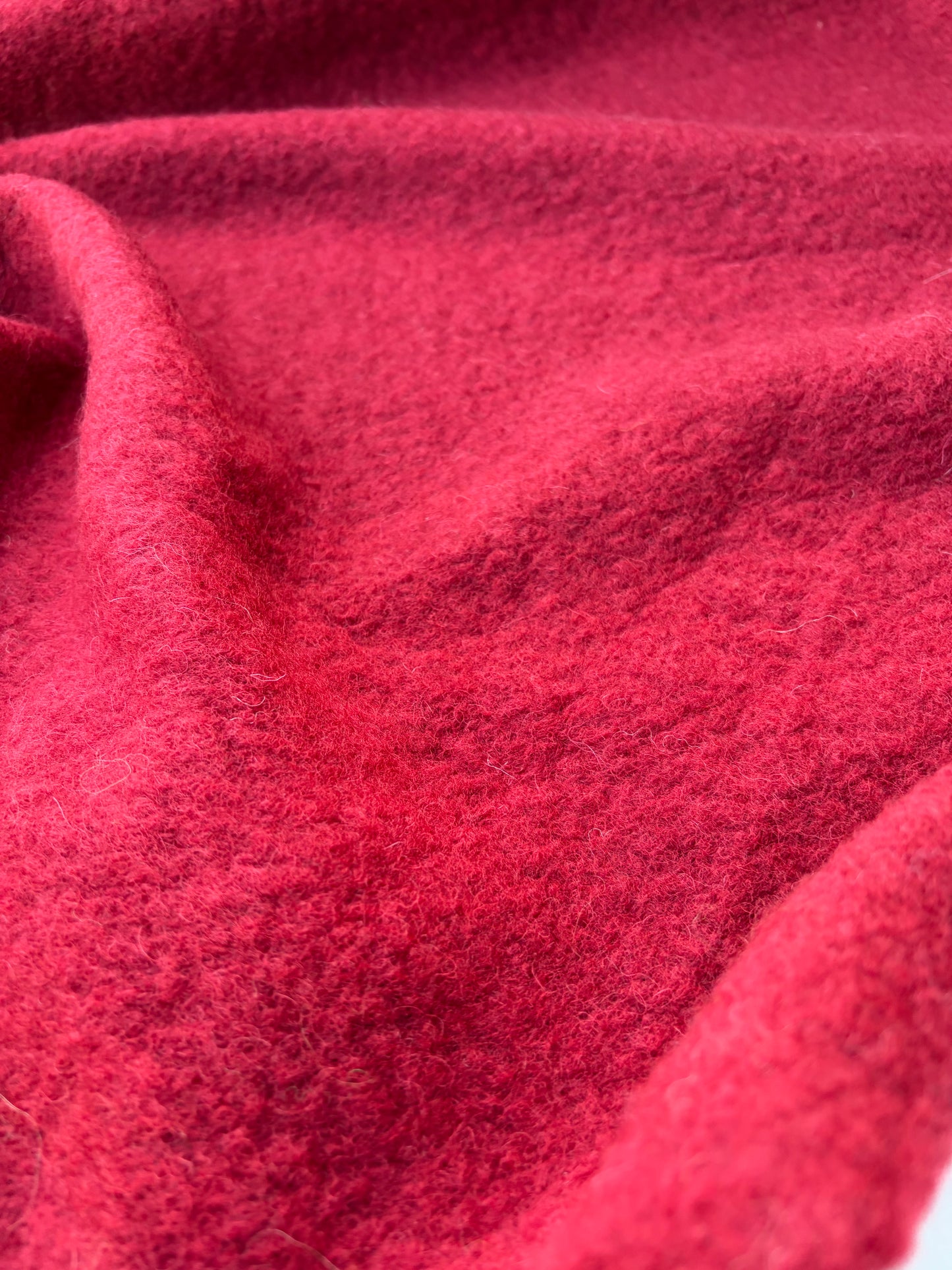 AXEL 011 red boiled wool