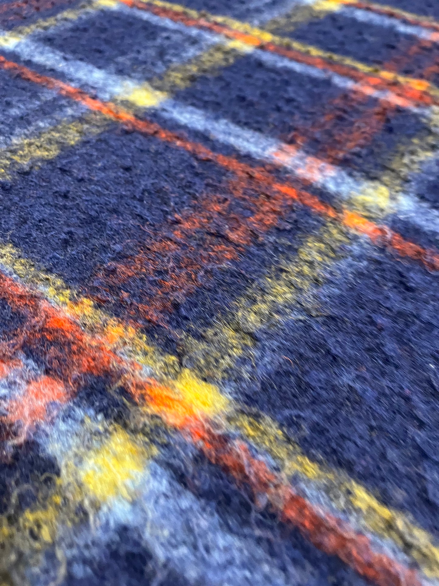 WOOLY 205 heavy bouclé check