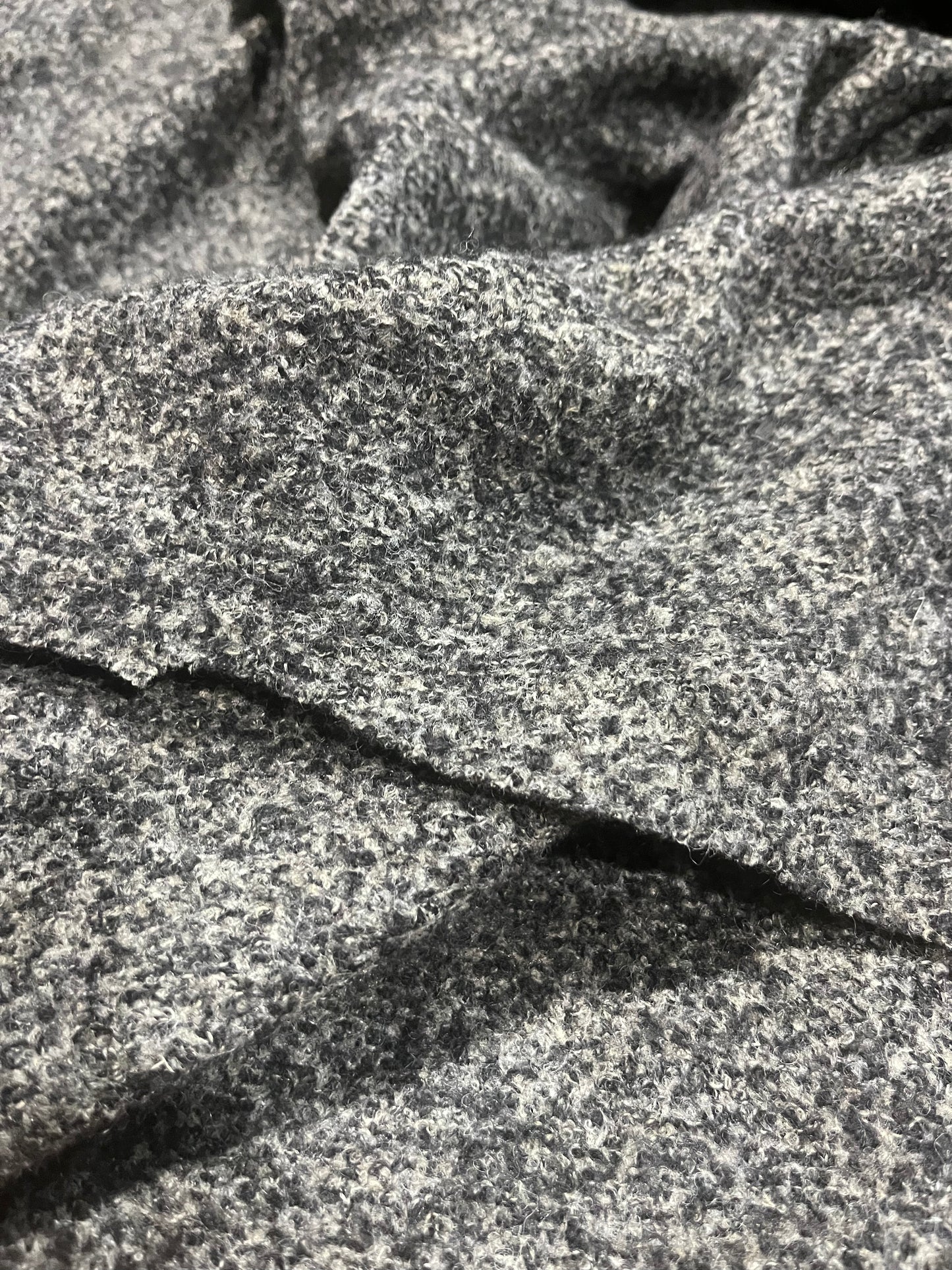 B02 wool bouclette XL grey mélange