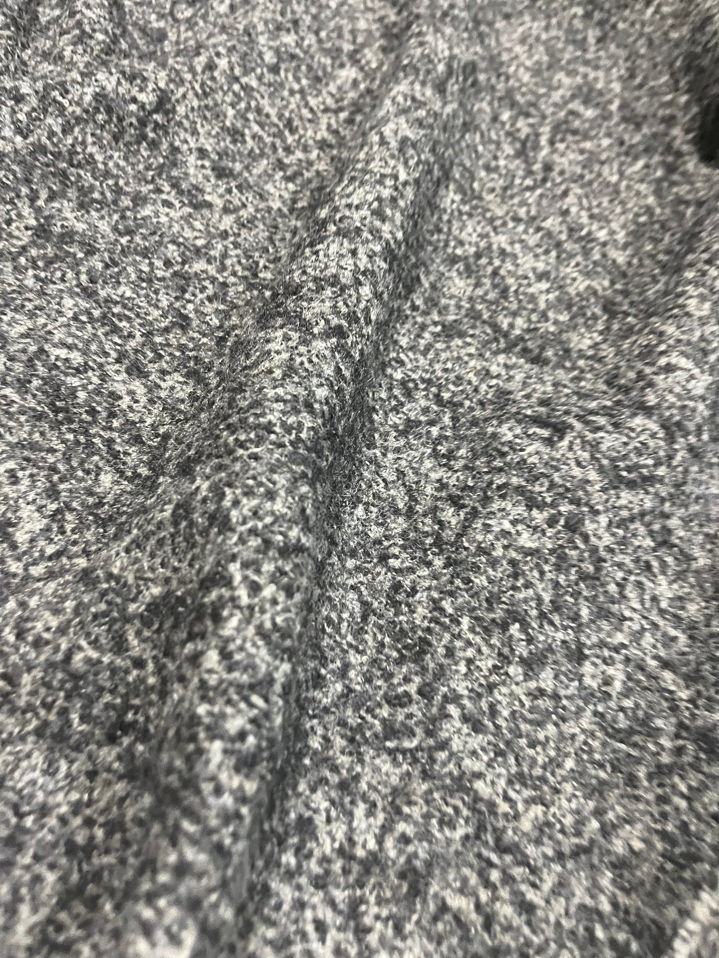 B02 wool bouclette XL grey mélange