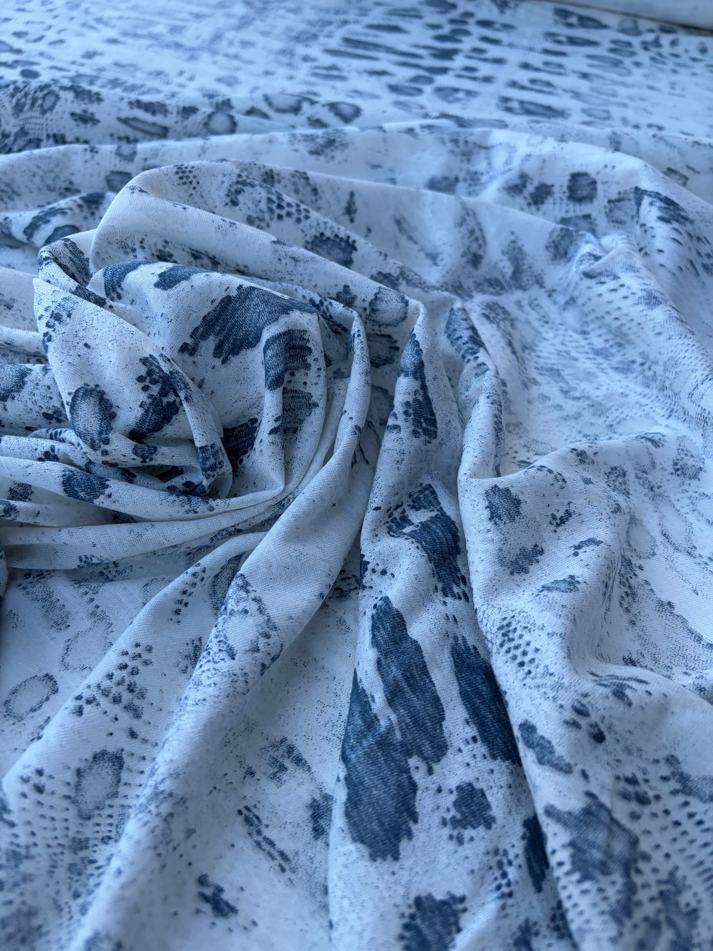 AXEL 014 cotton jersey XL indigo snake design