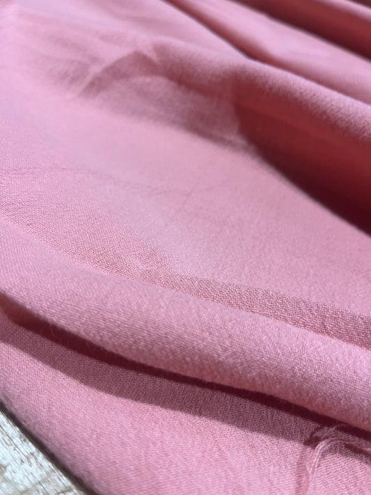 G00 Wool crêpe stretch pink