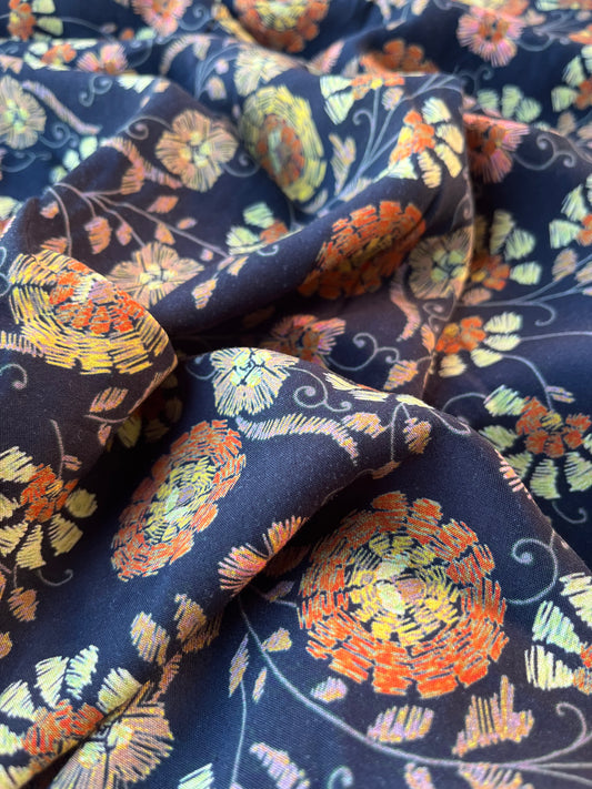 JUNO 038 twill viscose folklore flower