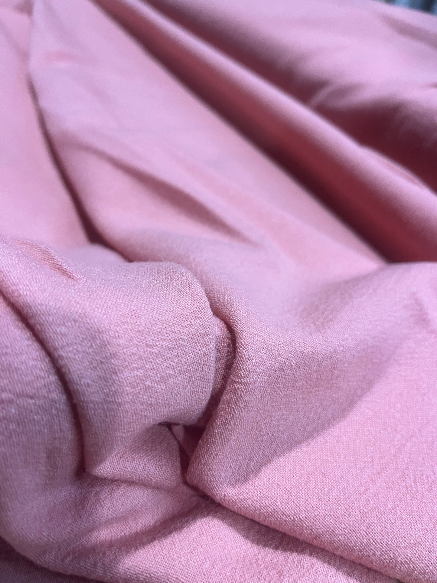 G00 Wool crêpe stretch pink