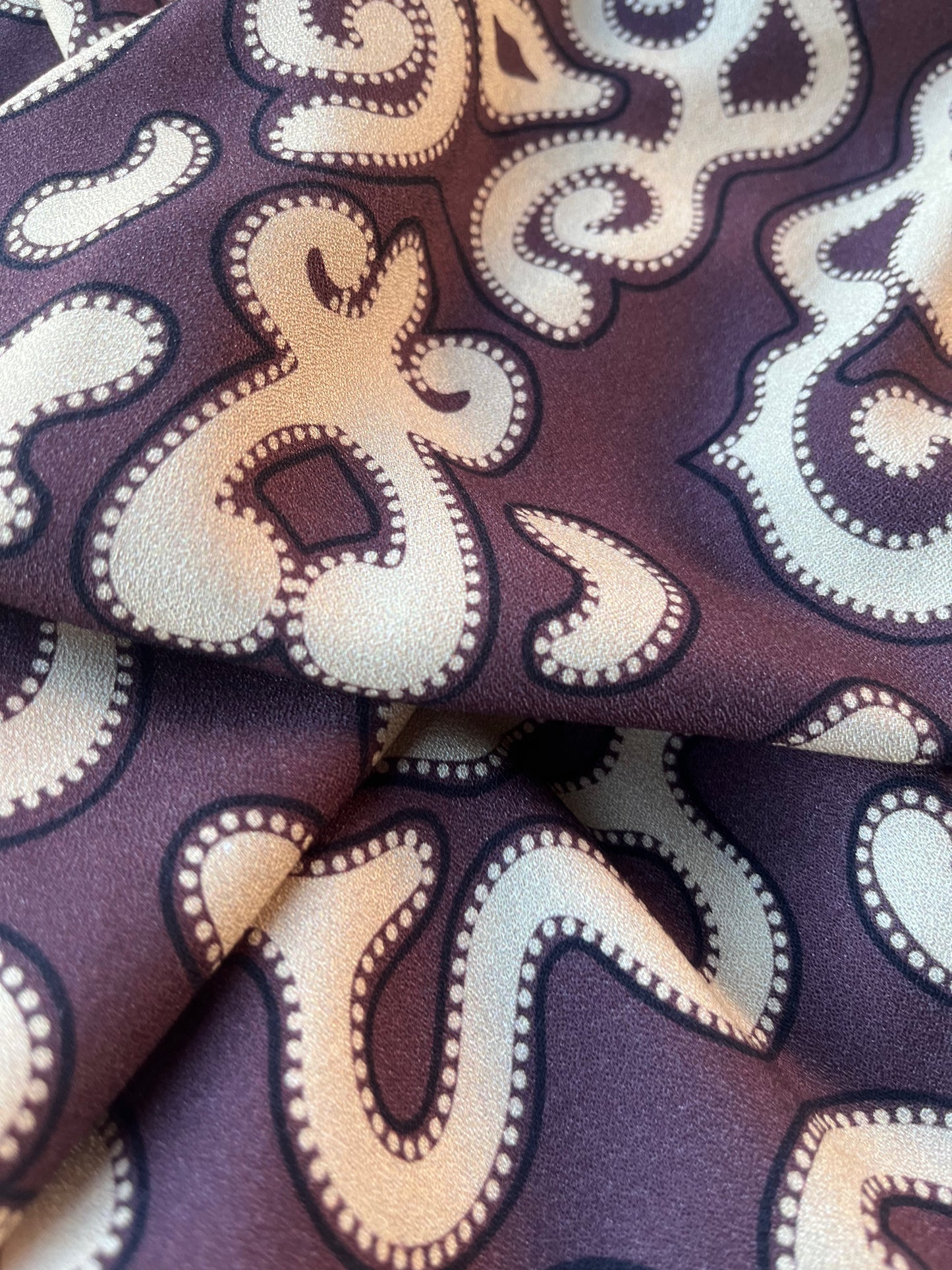 JUNO 040  crêpe viscose ornamental print