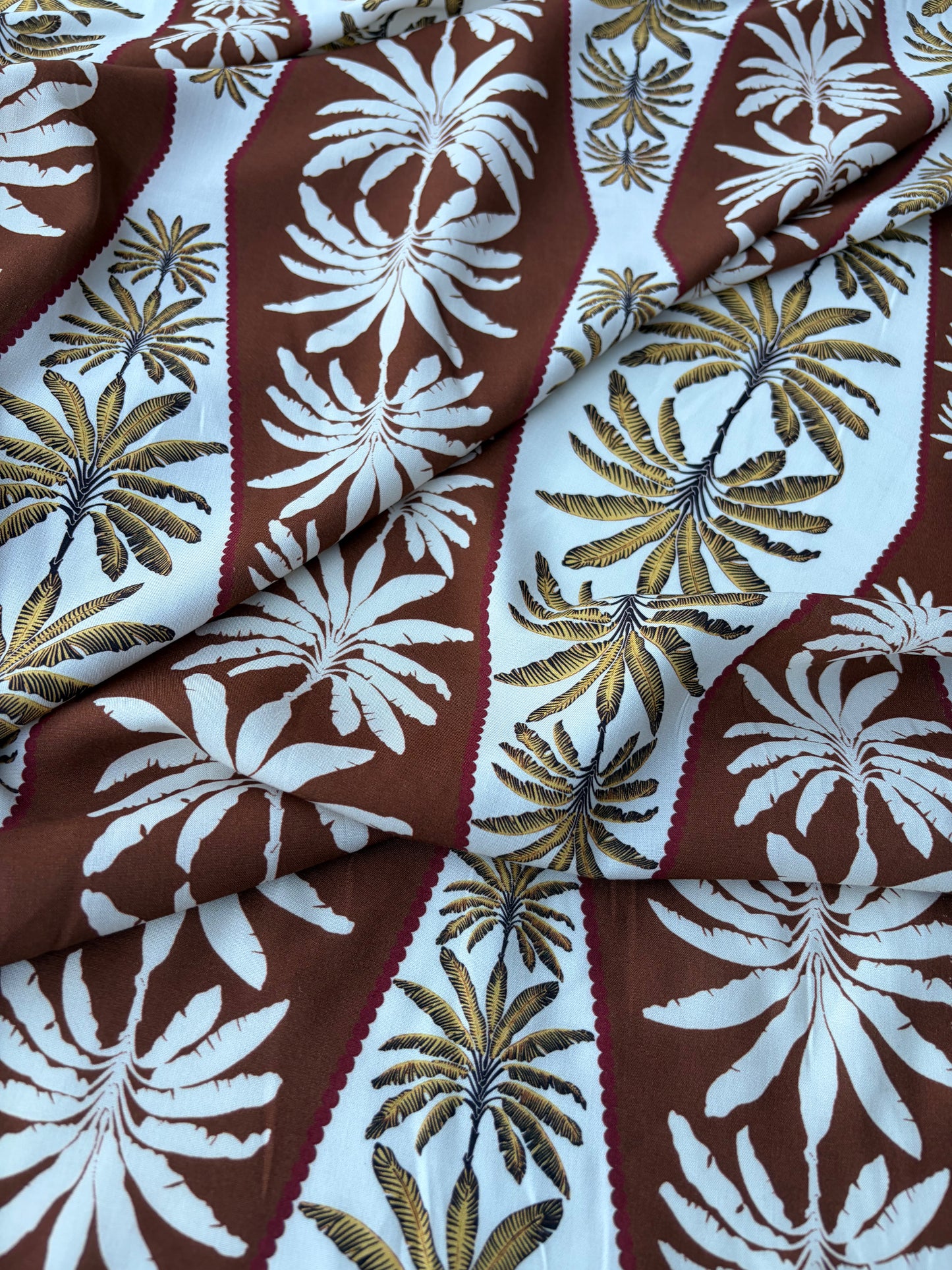 AXEL 020 brown palmtree patchwork viscose print