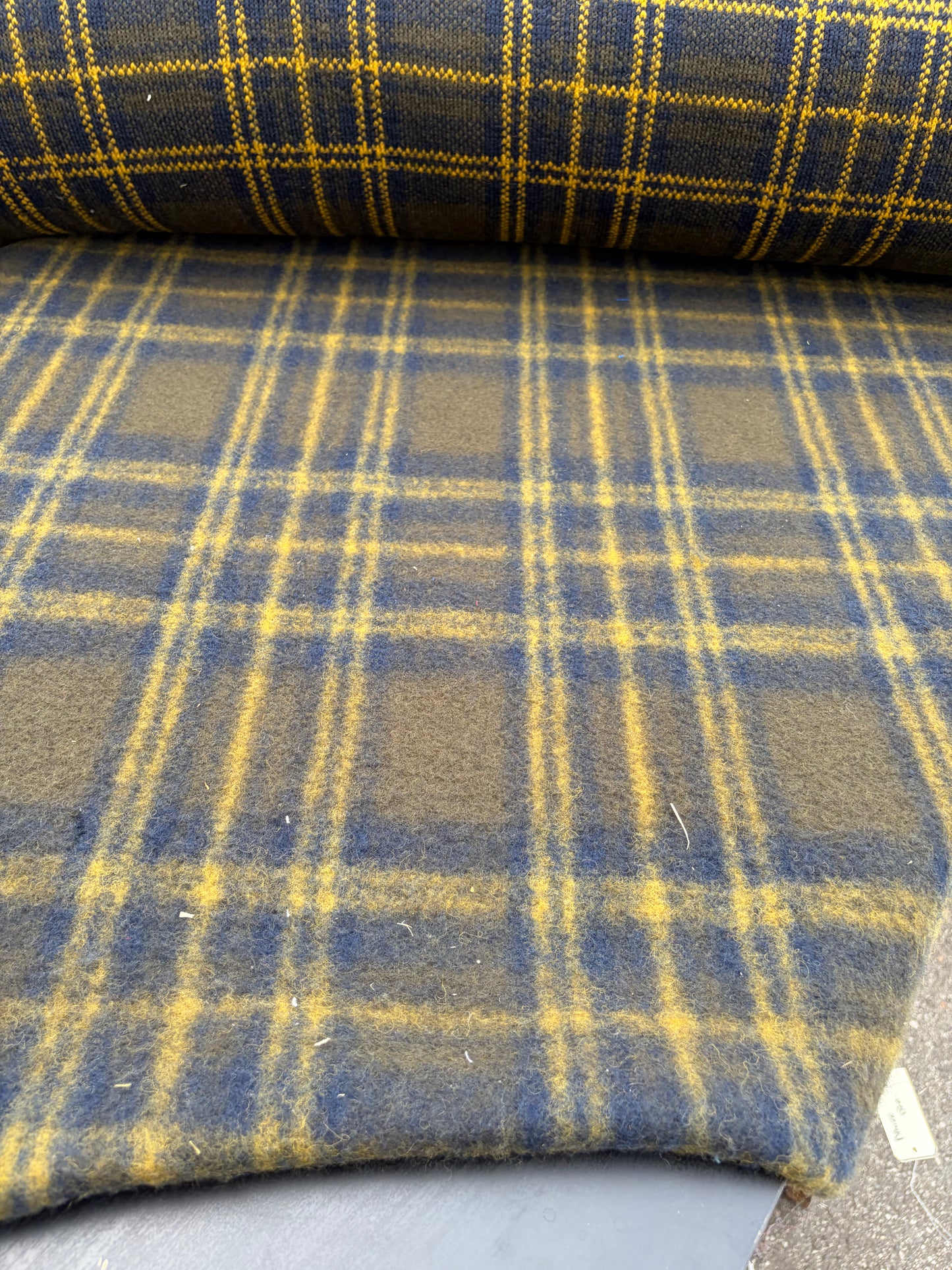 B.ROSE 042 heavy wool check grrn/curry