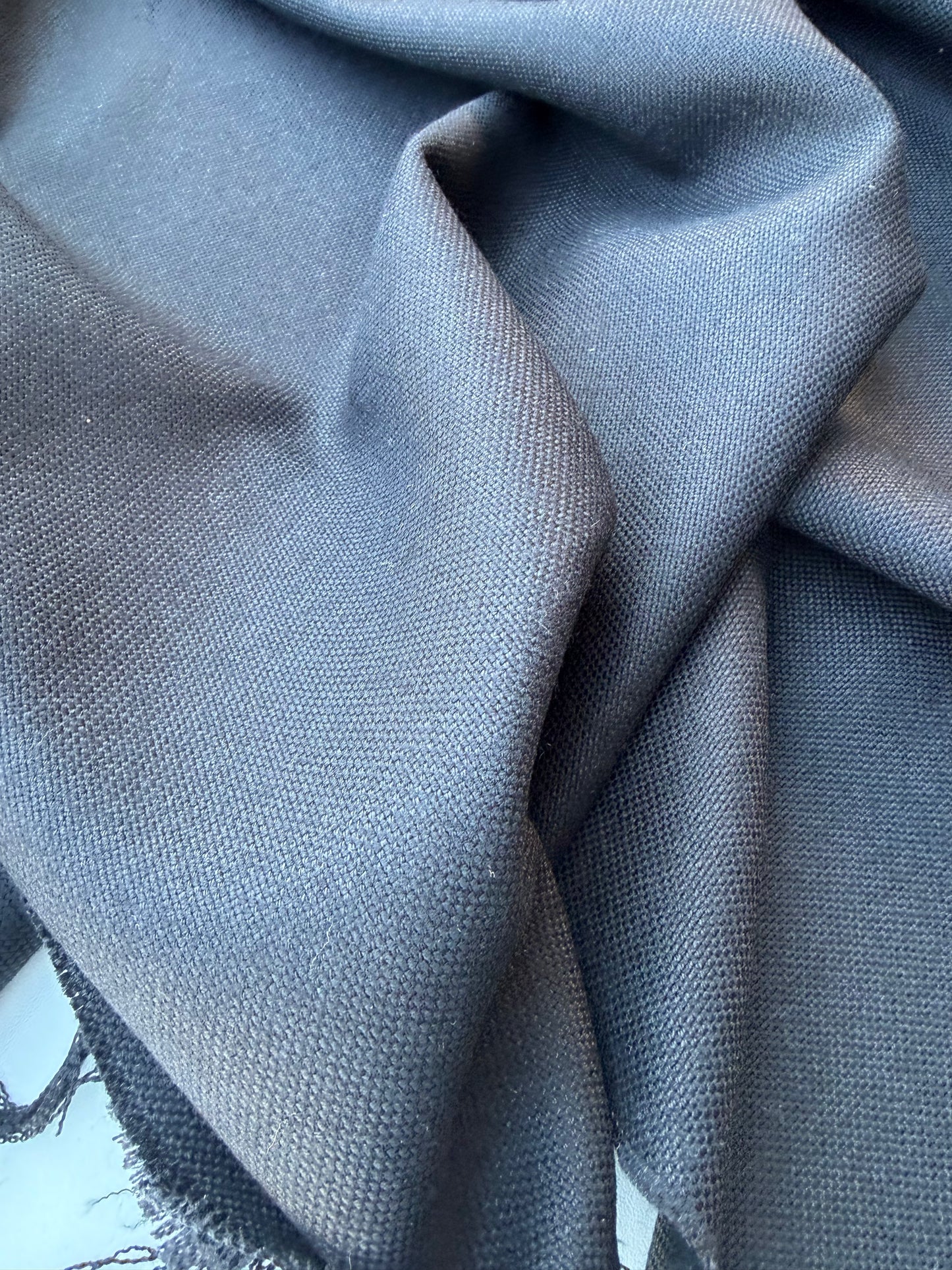LORO 010 black panama weaving wool