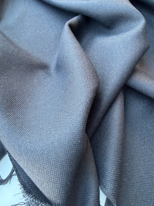 LORO 010 black panama weaving wool